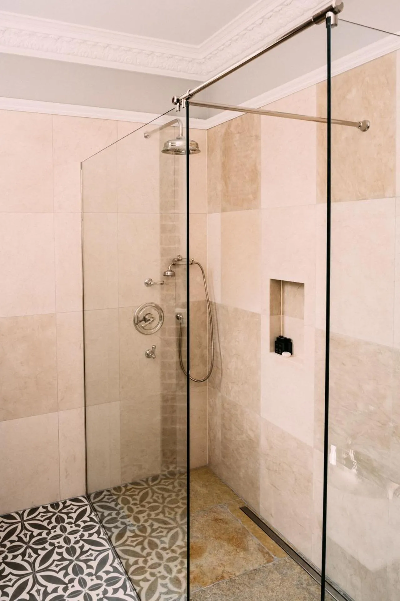 Shower in Host St Ives