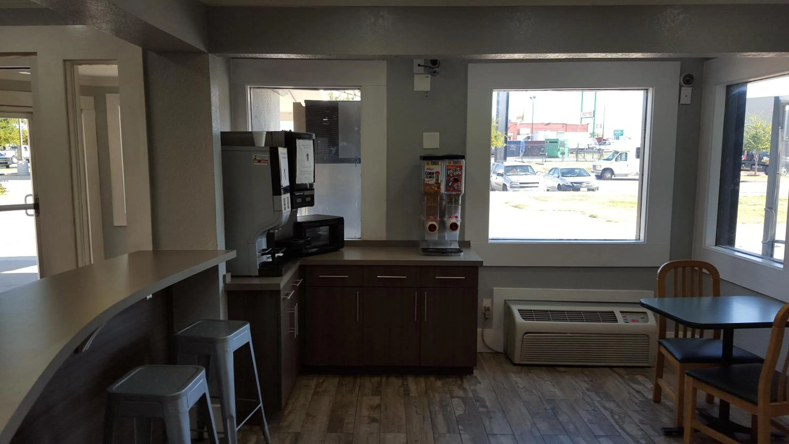 Day in Americas Best Value Inn Garland