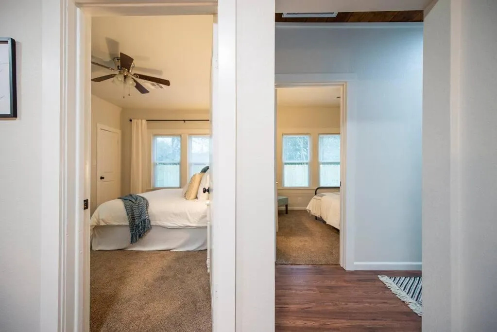 Bed in NEW-Ethel Rose Cottage-5 min to Magnolia Silos