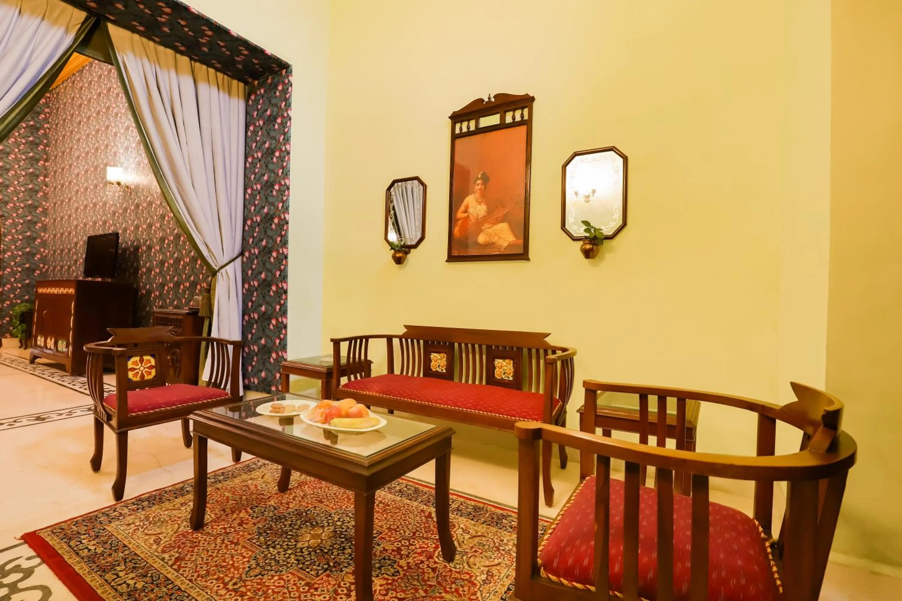 Dining area, Bed in The Grand Imperial - Heritage Hotel