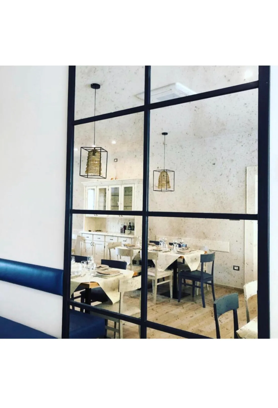 Decorative detail in Albergo Africa