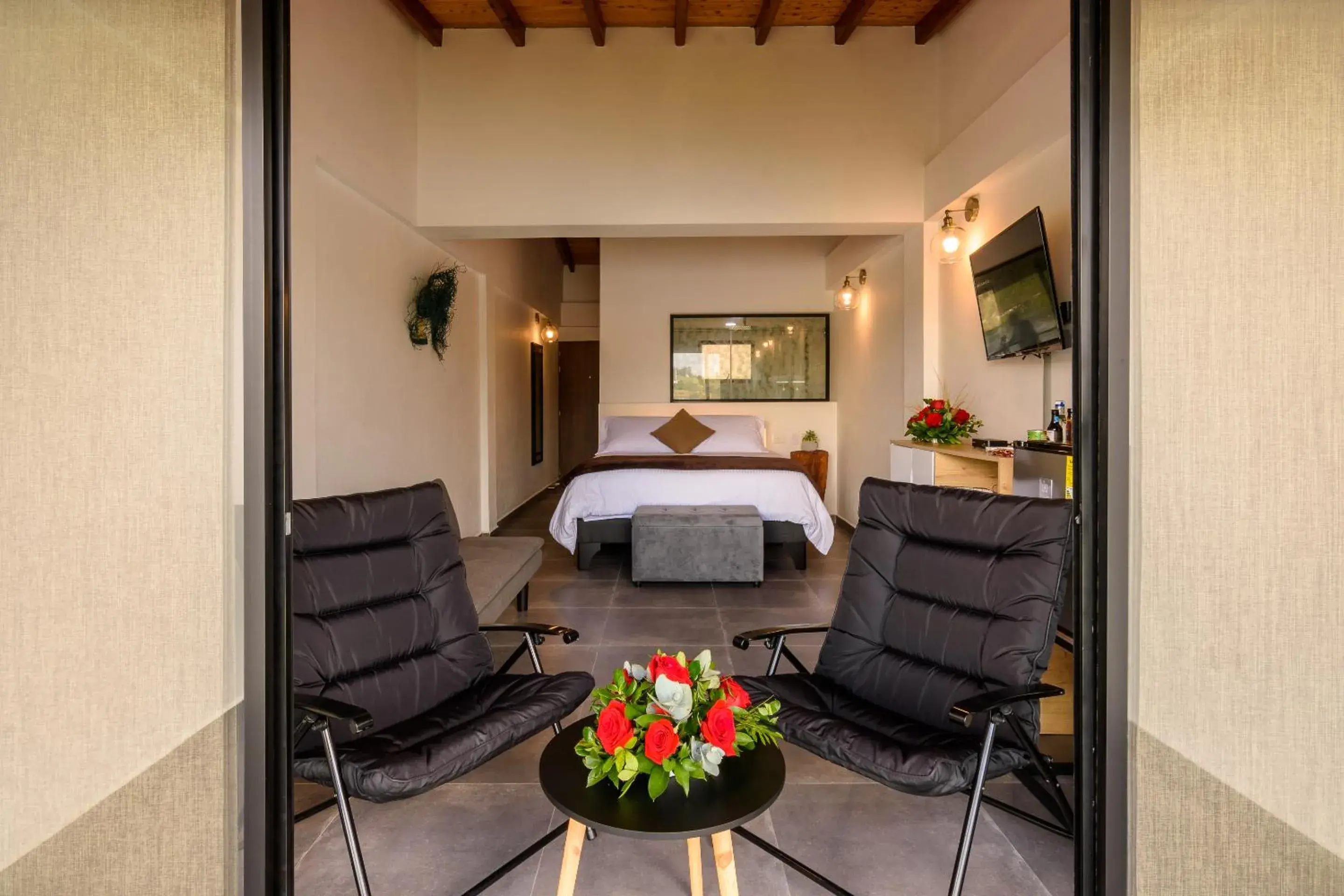 Deluxe Suite with Balcony in Jordan Hotel Boutique Deluxe Suite with Balcony in Jordan Hotel Boutique