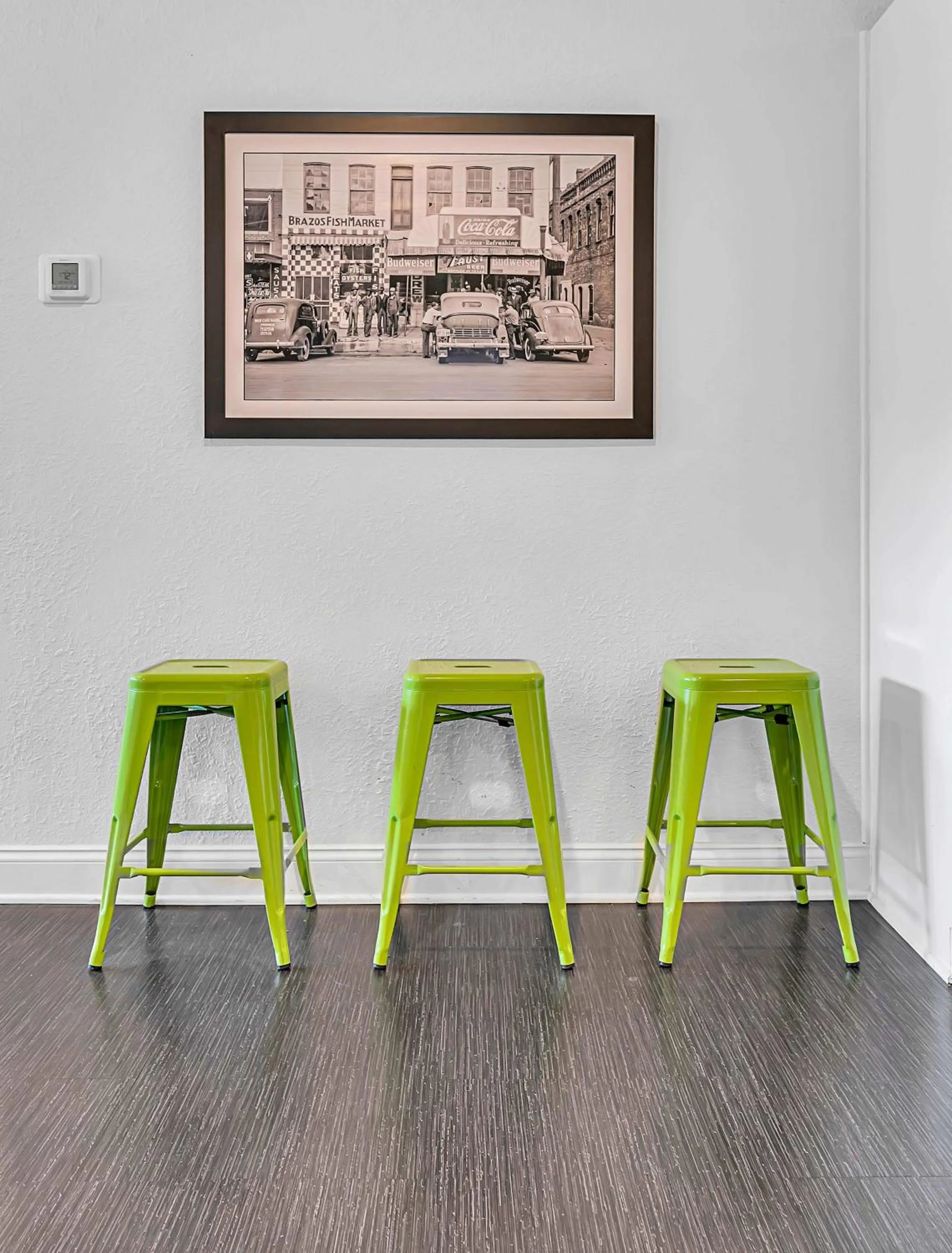 New-The Mod Poppy Large home 10 minutes from it all