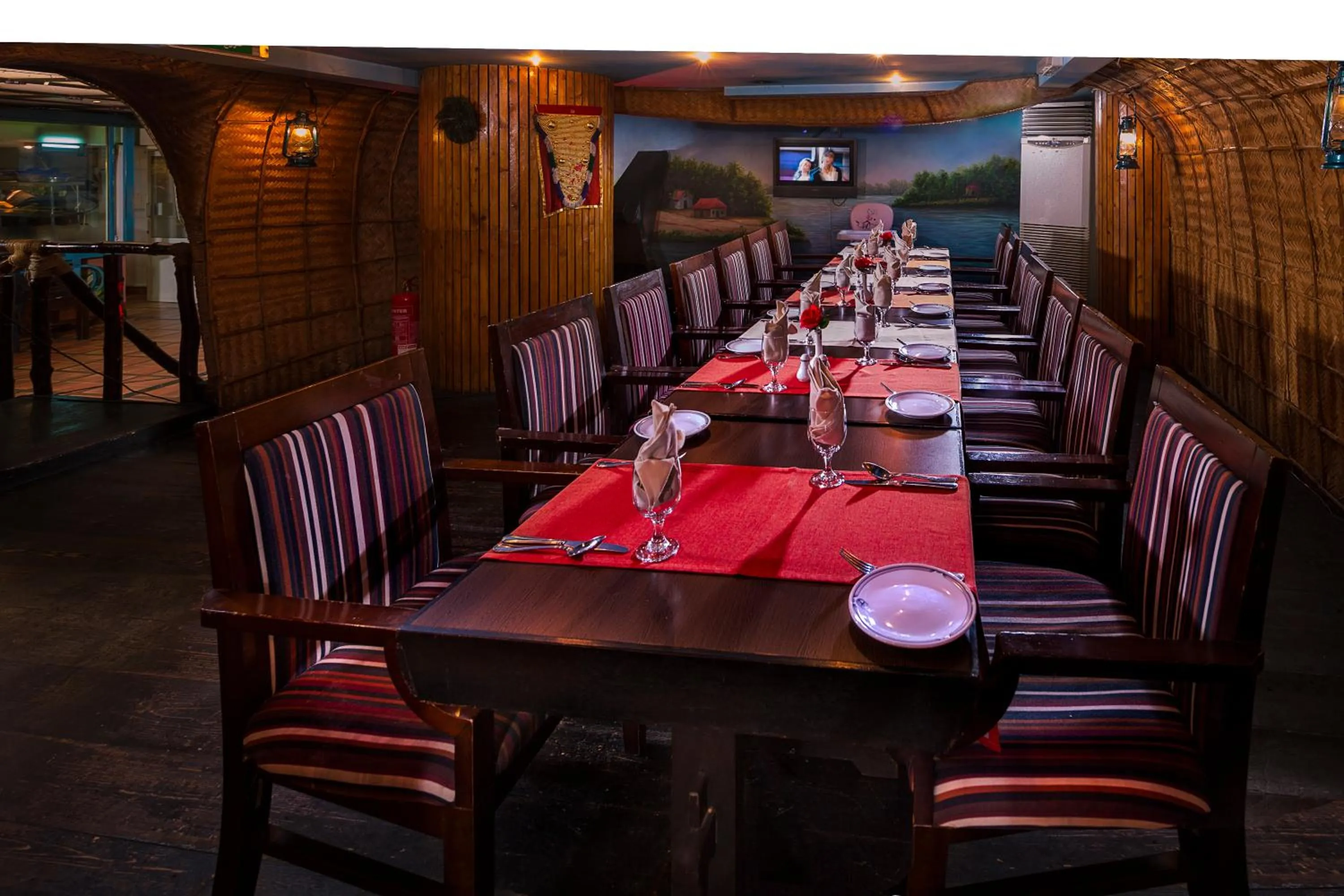 Restaurant/places to eat in Baisan International Hotel