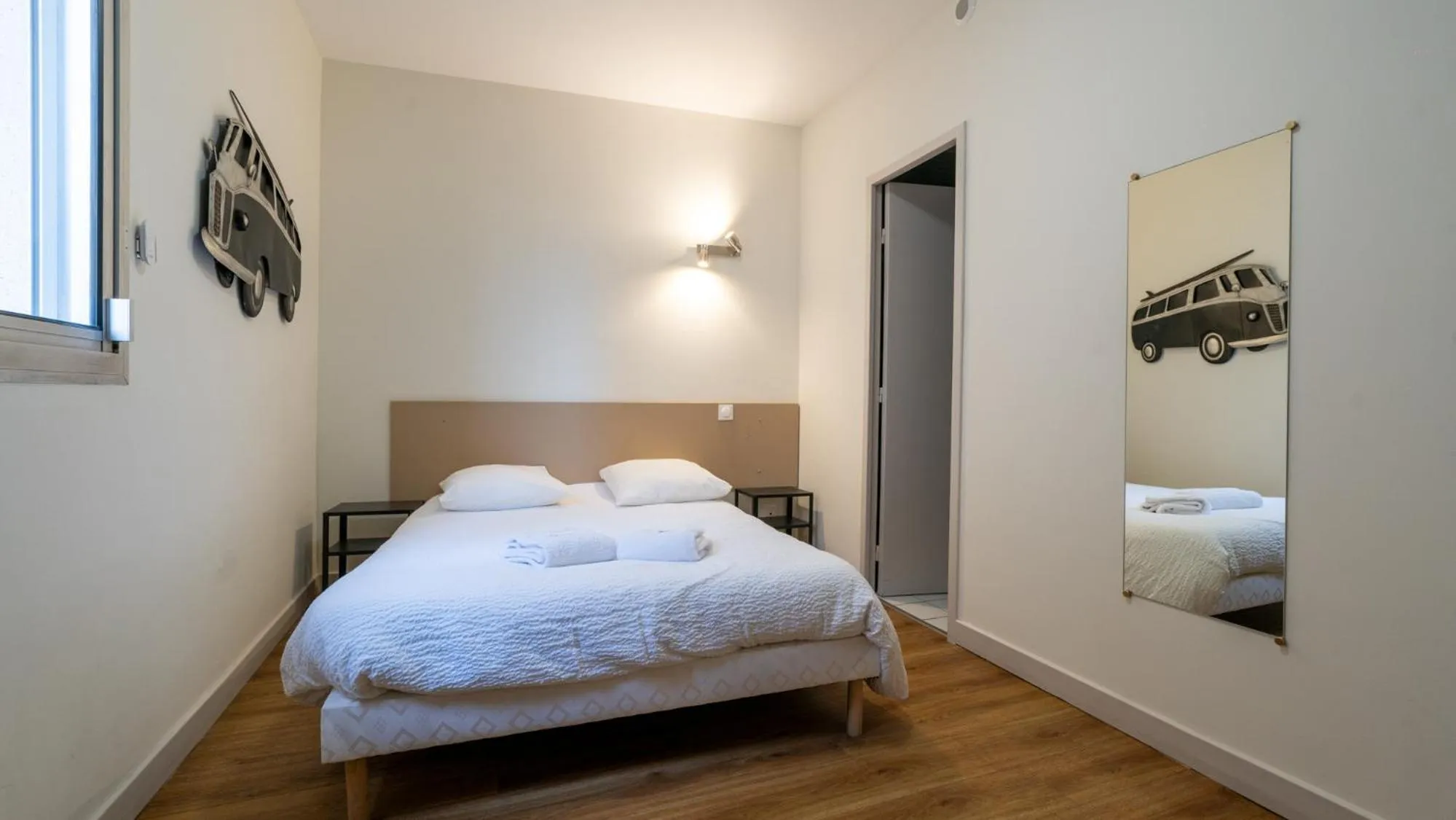 Bedroom, Bed in Hôtel Des Docks