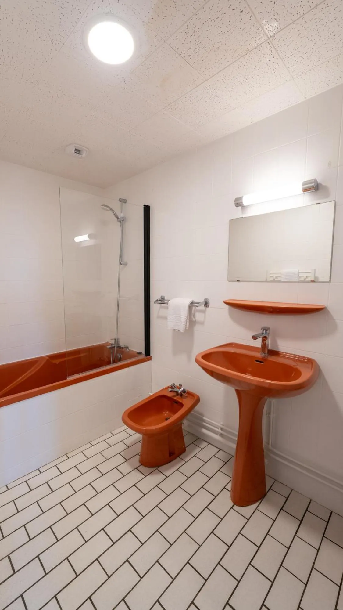 Bathroom in Hôtel Des Docks