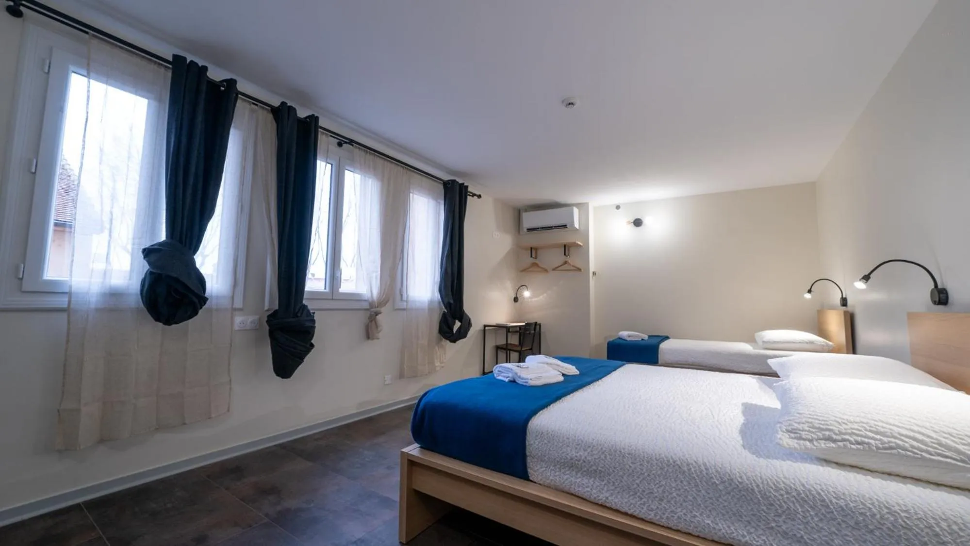 Photo of the whole room, Bed in Hôtel Des Docks