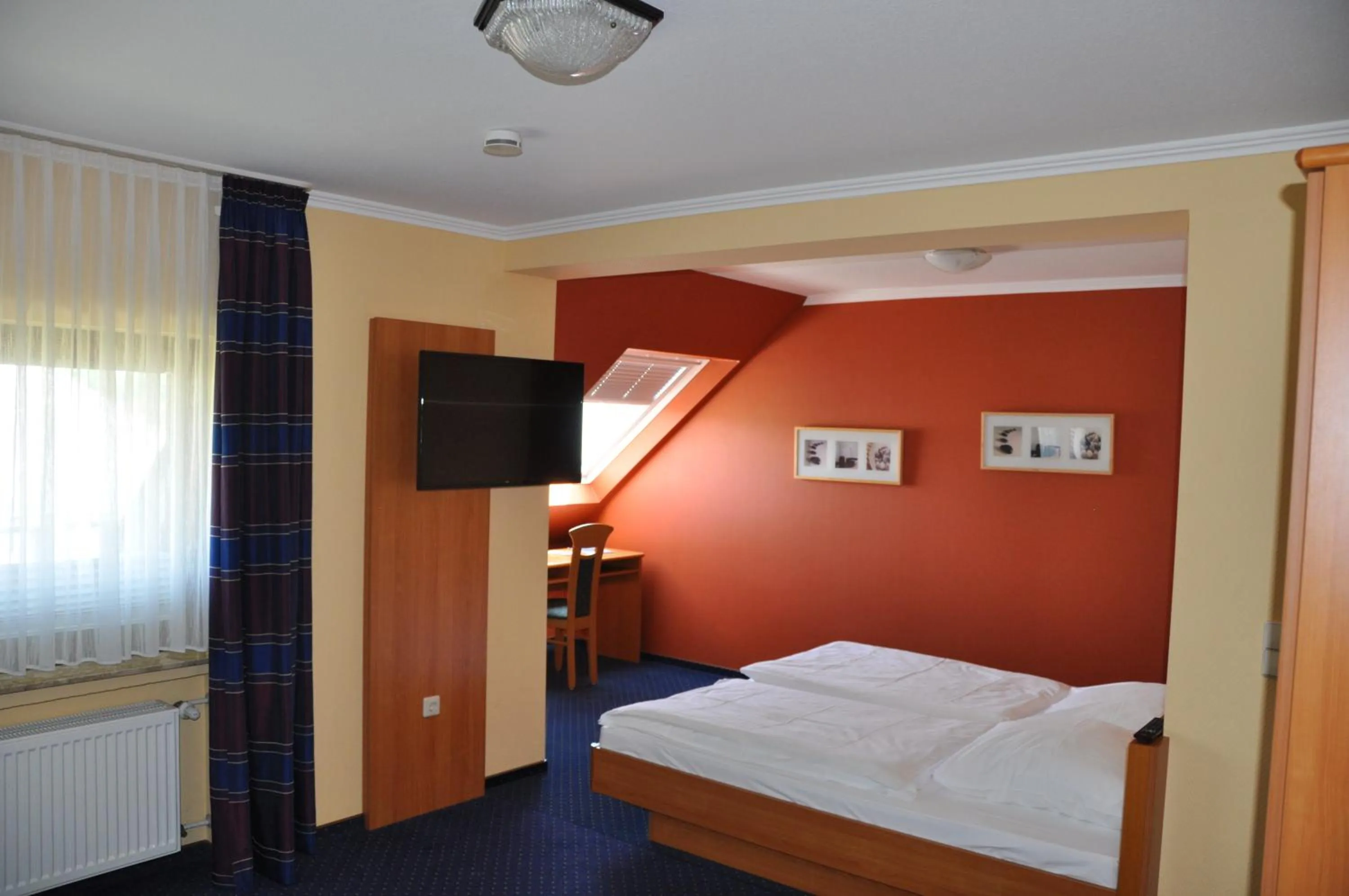 Bed in Hotel Café Ernst