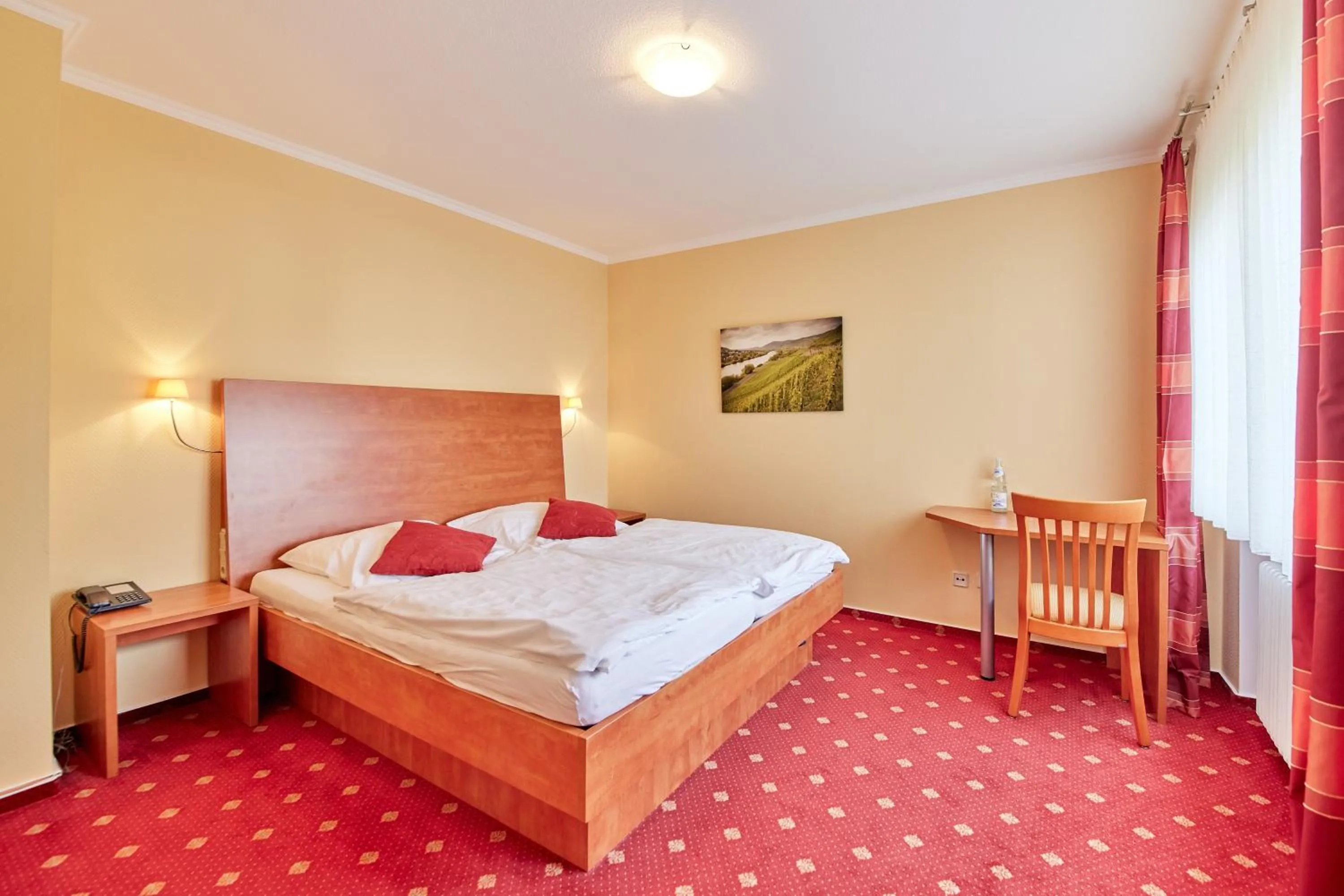 Bedroom in Hotel Café Ernst