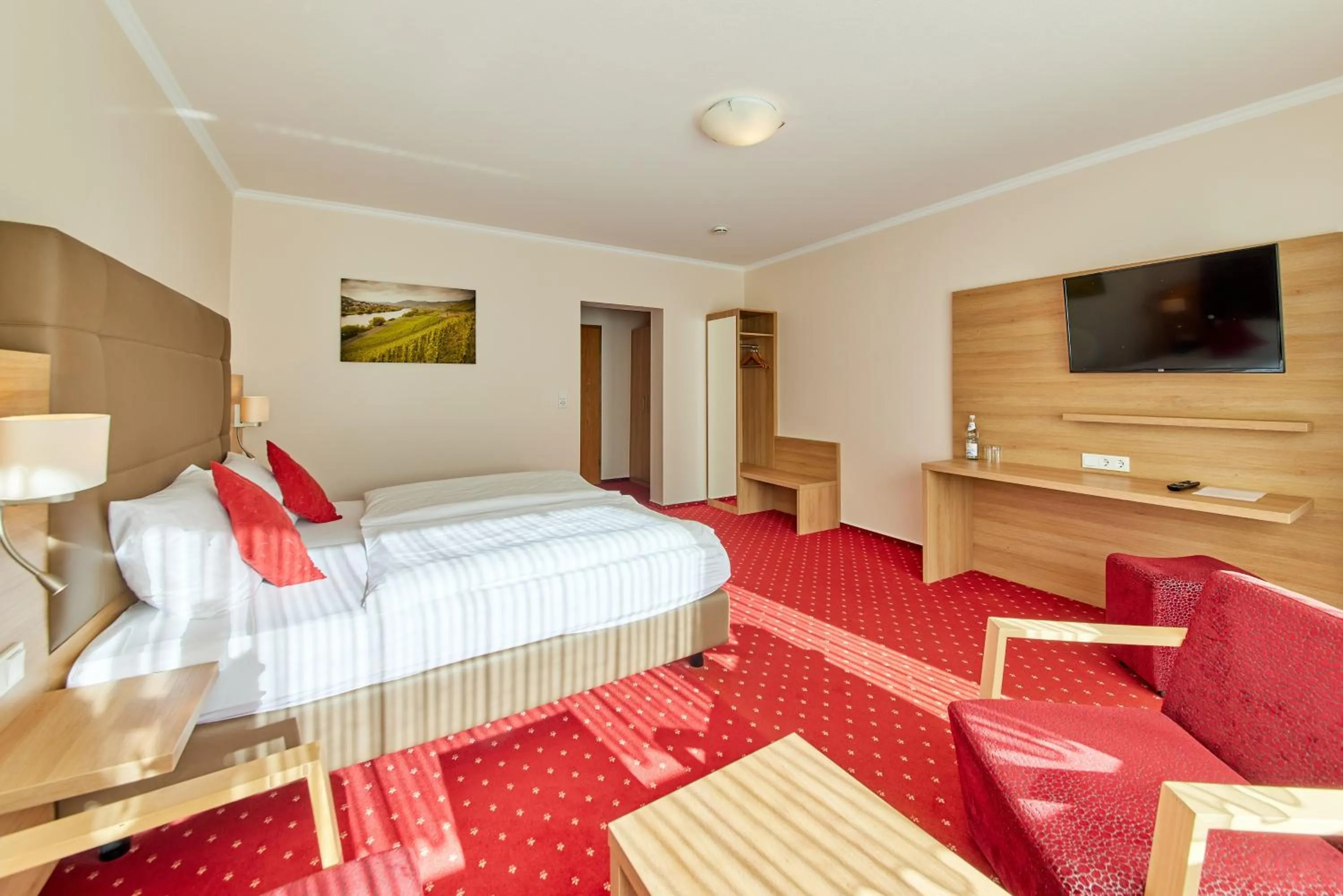 Photo of the whole room in Hotel Café Ernst