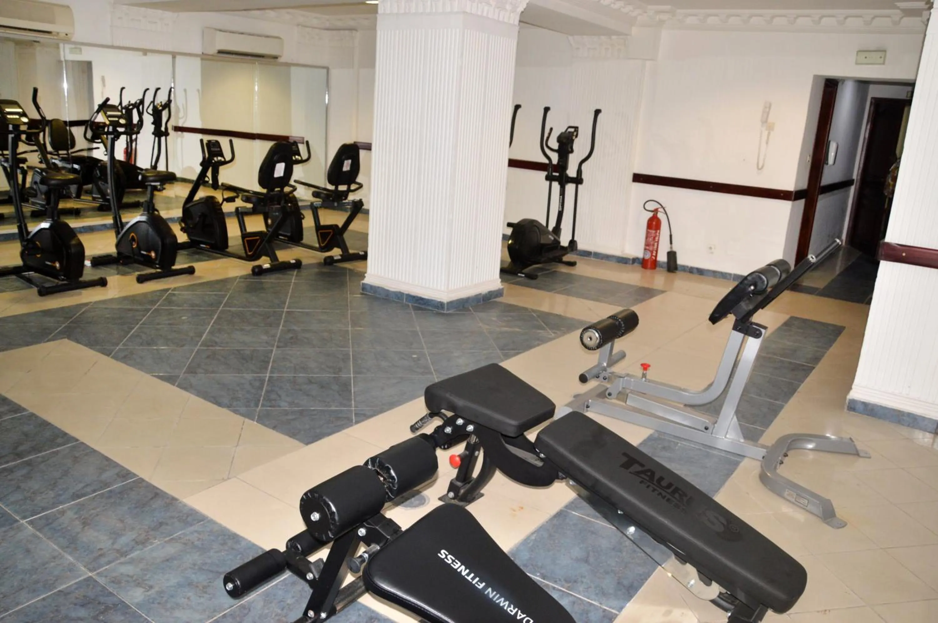 Fitness centre/facilities in Hotel Vallée Des Princes