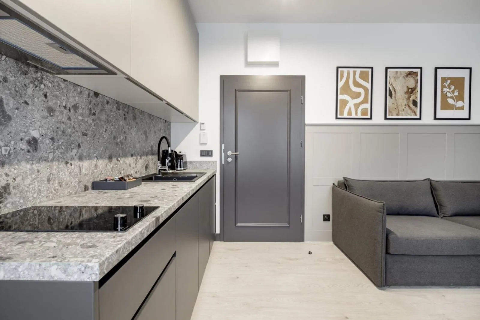 Kitchen or kitchenette in Apartamenty L11, Limanowskiego