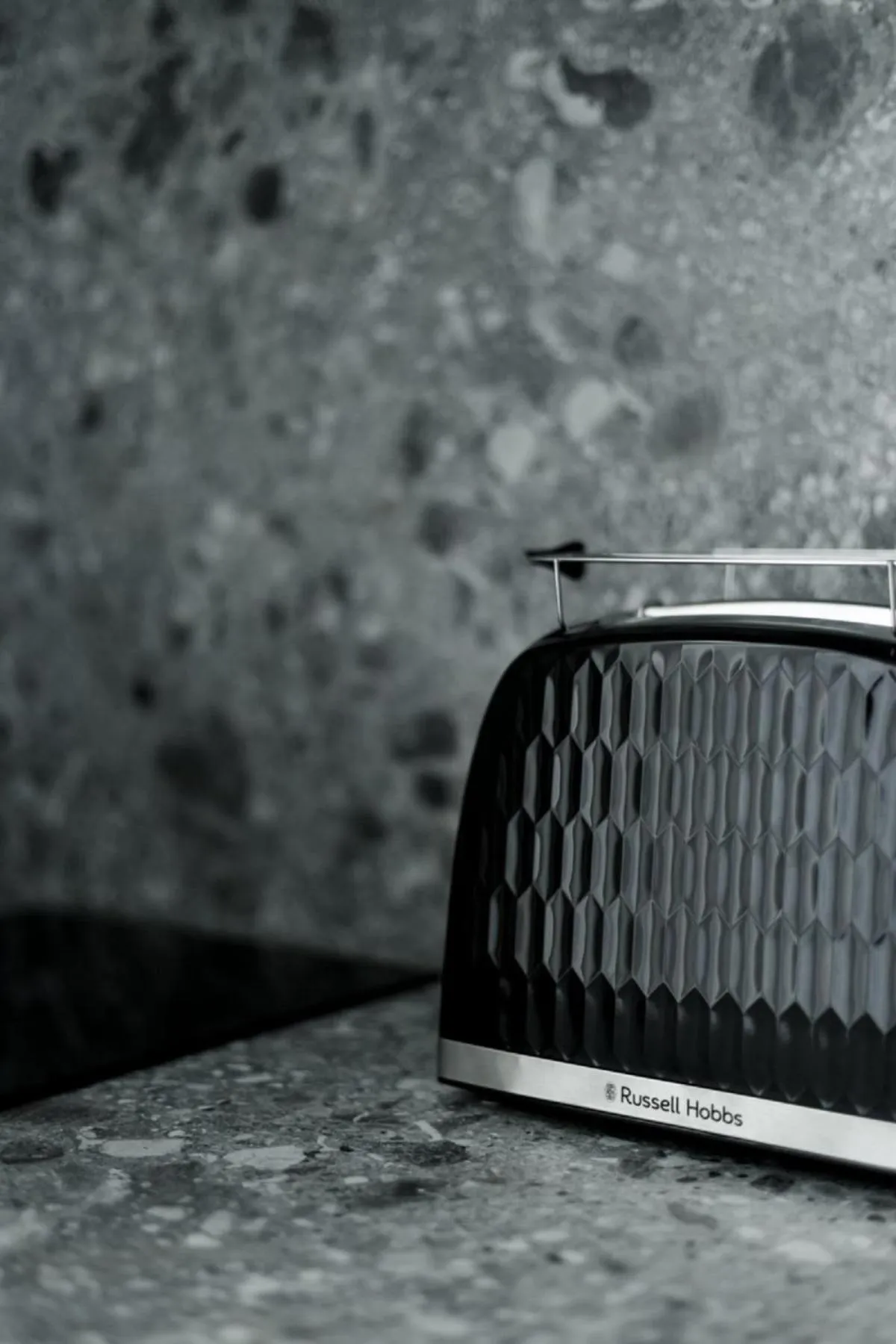 Decorative detail in Apartamenty L11, Limanowskiego