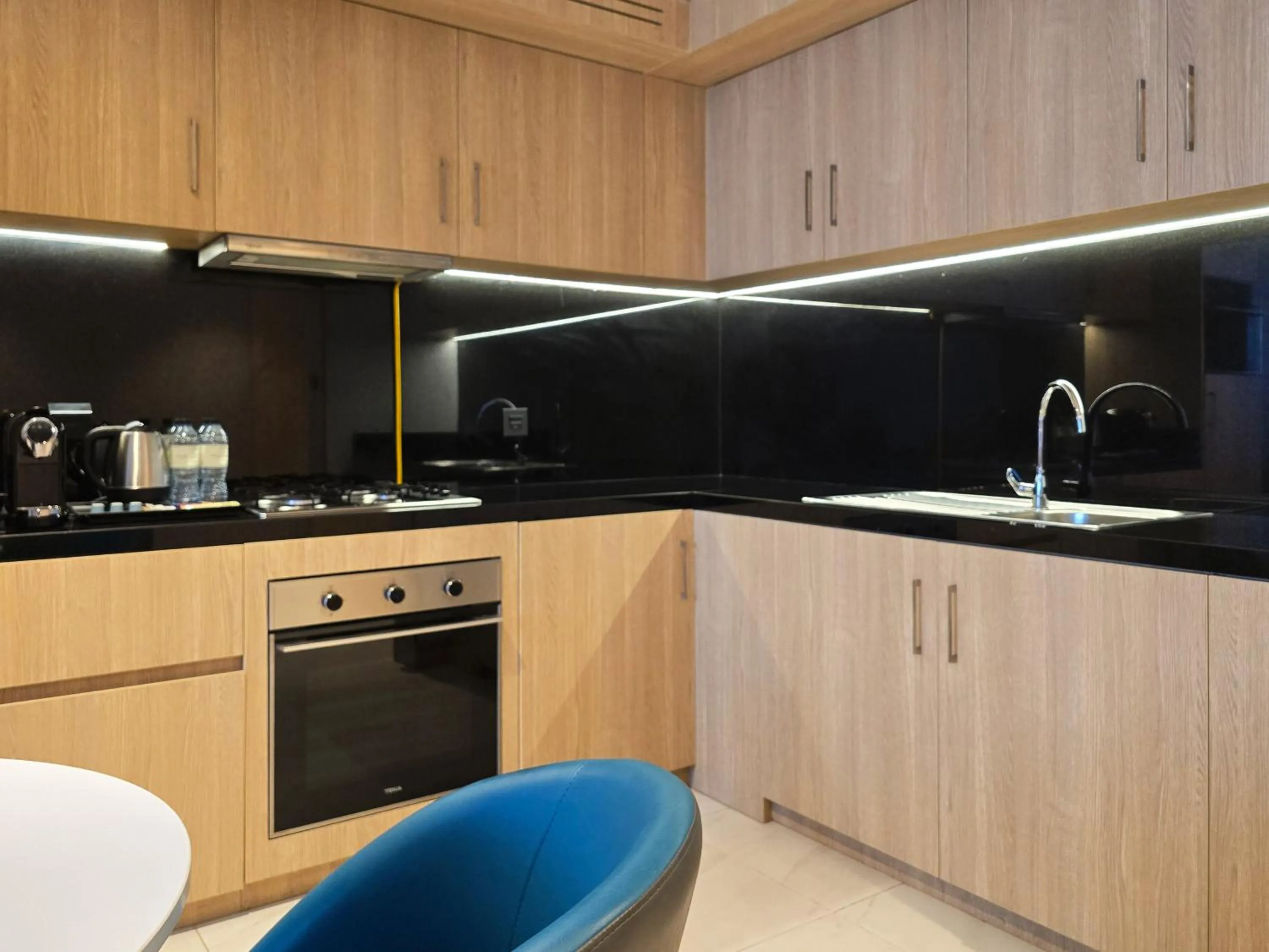 Coffee/tea facilities in Millennium Place Mirdif