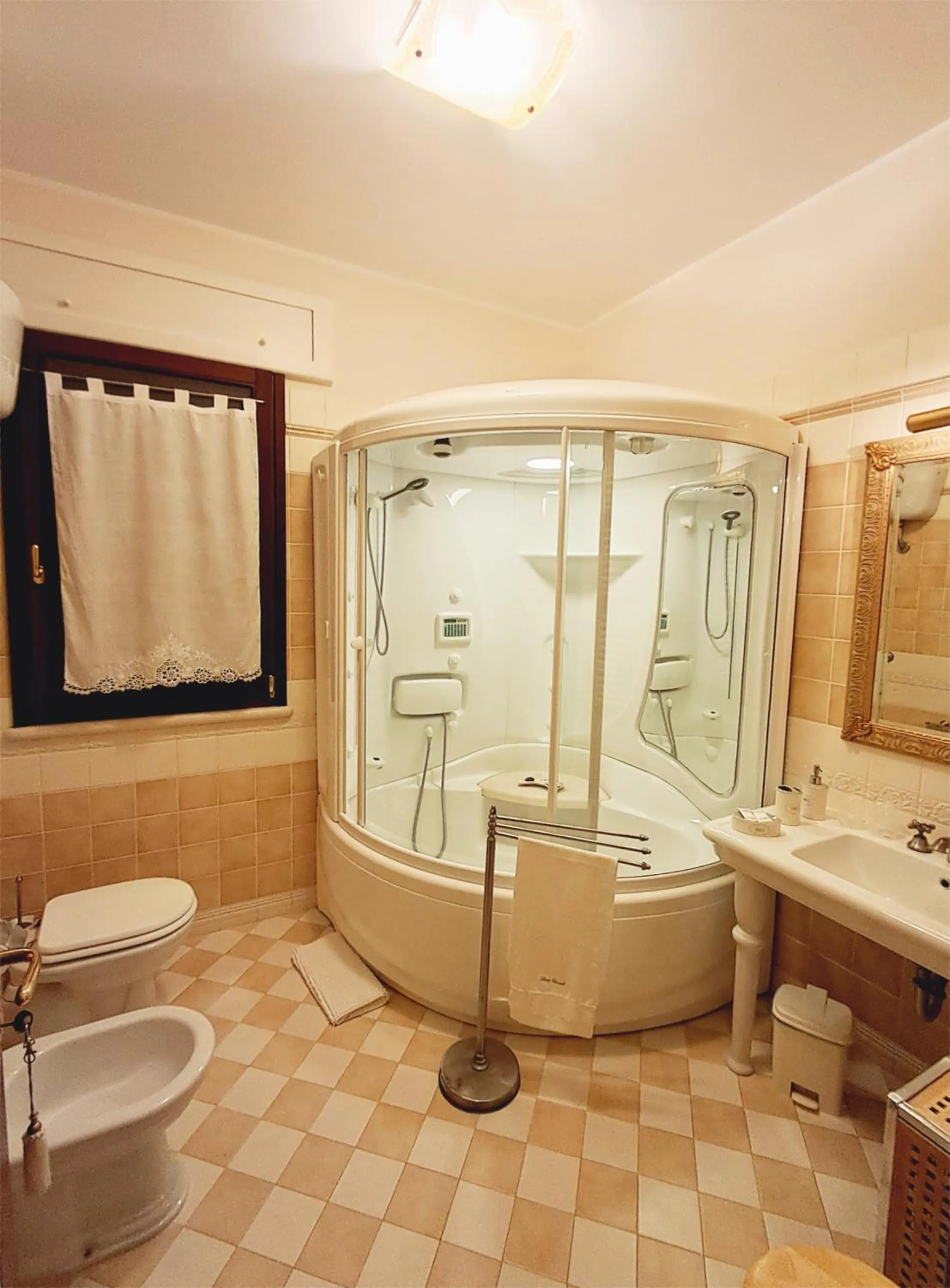 Bathroom in Villa Mariella