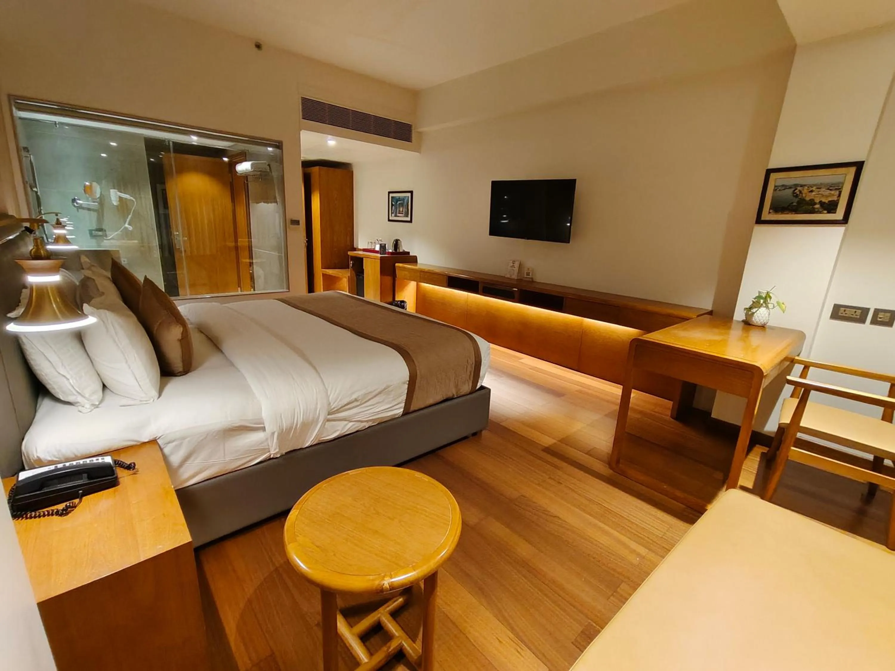 Photo of the whole room, Bed in Pride Hotel Udaipur