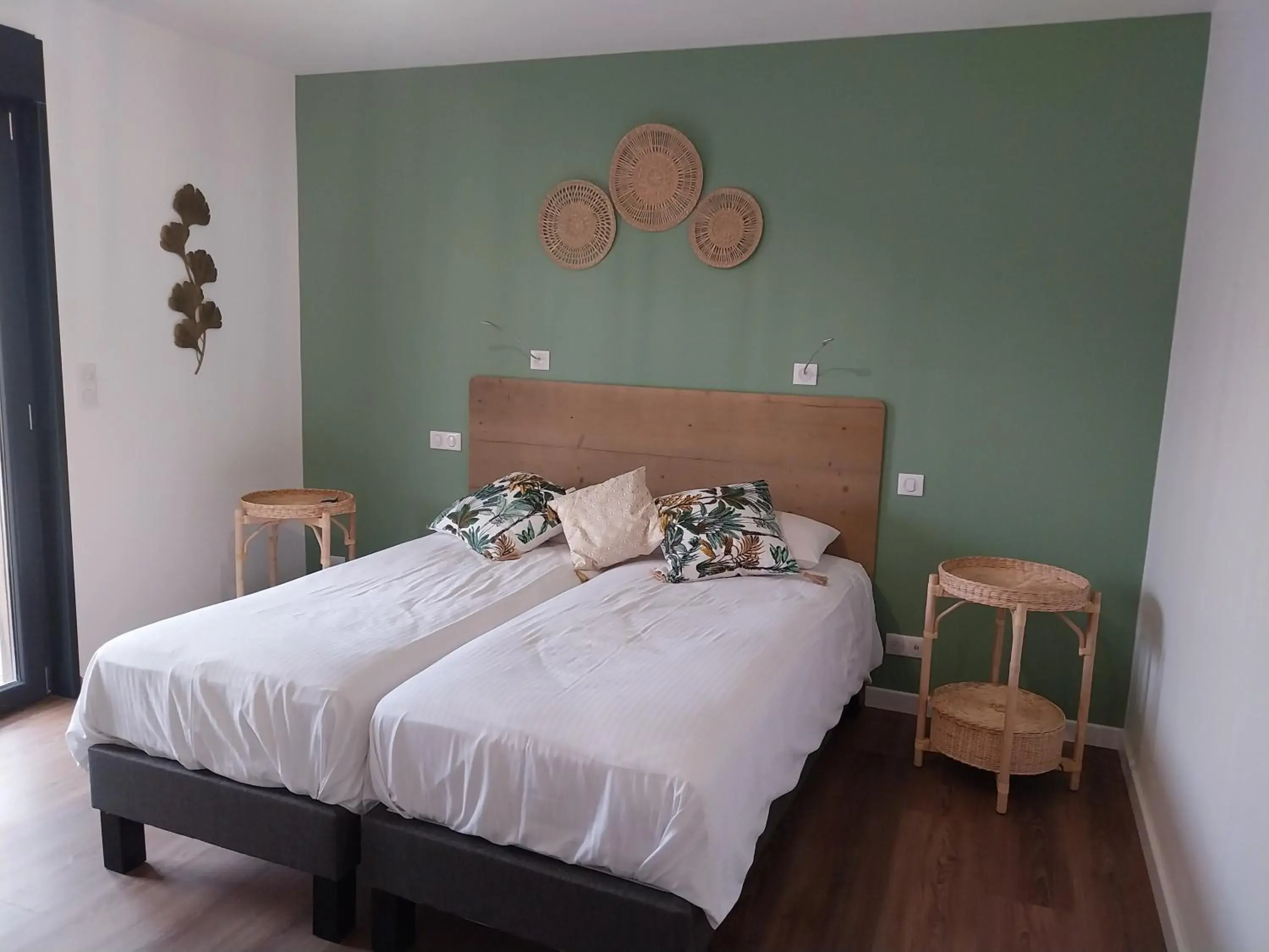 Apartment with Garden View in Logis Hôtel Restaurant Cruzel Apartment with Garden View in Logis Hôtel Restaurant Cruzel