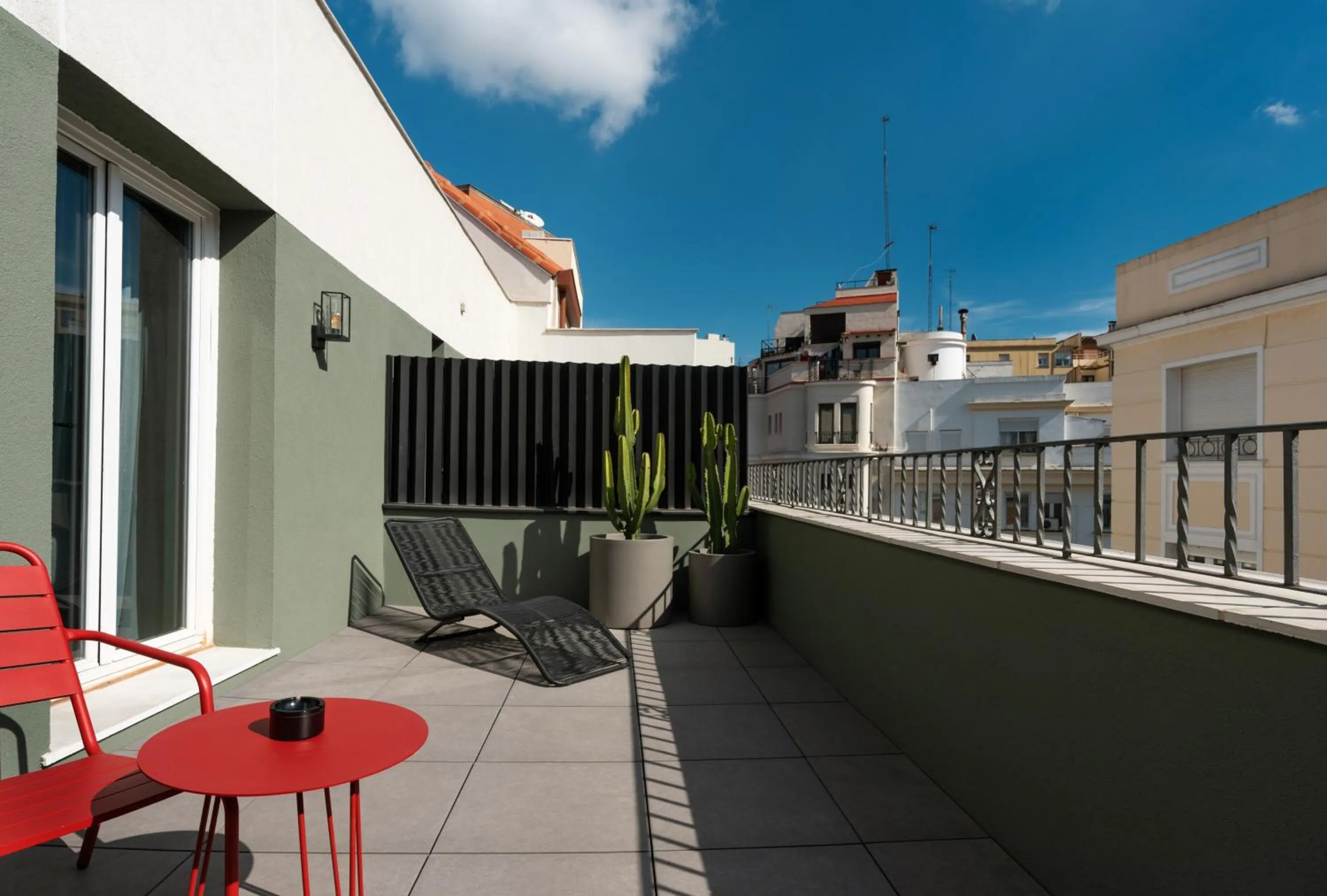 Balcony/Terrace in Chic & Basic dot
