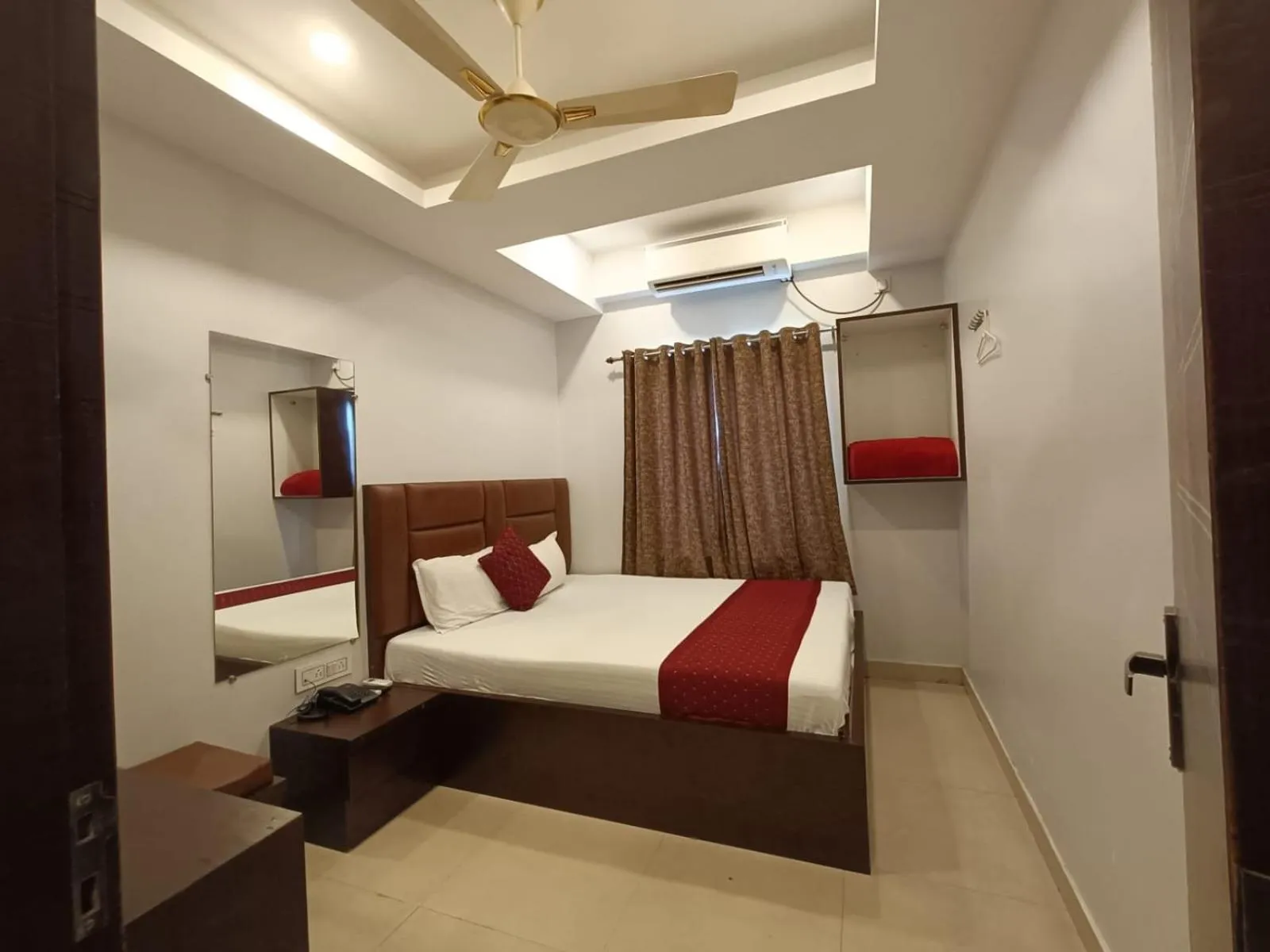 air conditioner, Bed in Divine View