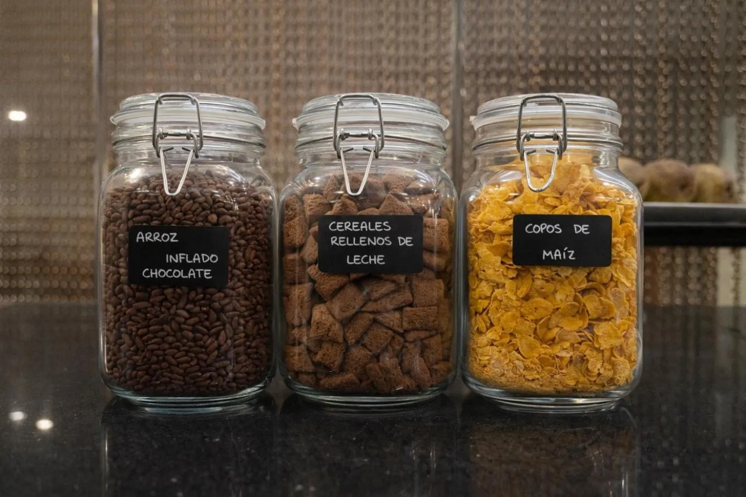 Buffet breakfast in Hotel Amaltea by Executive Sport