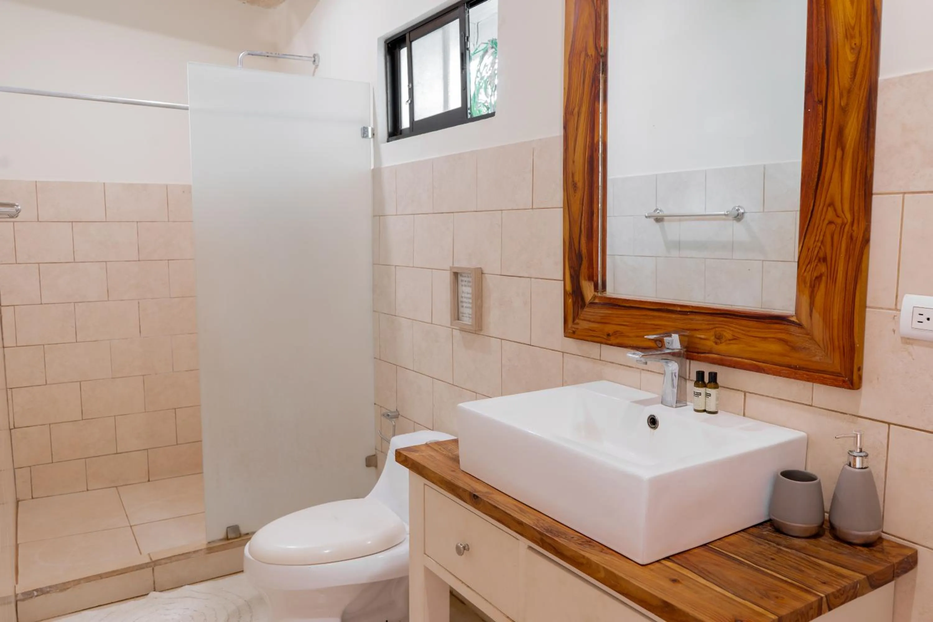 Bathroom in Banana Beach Bungalows