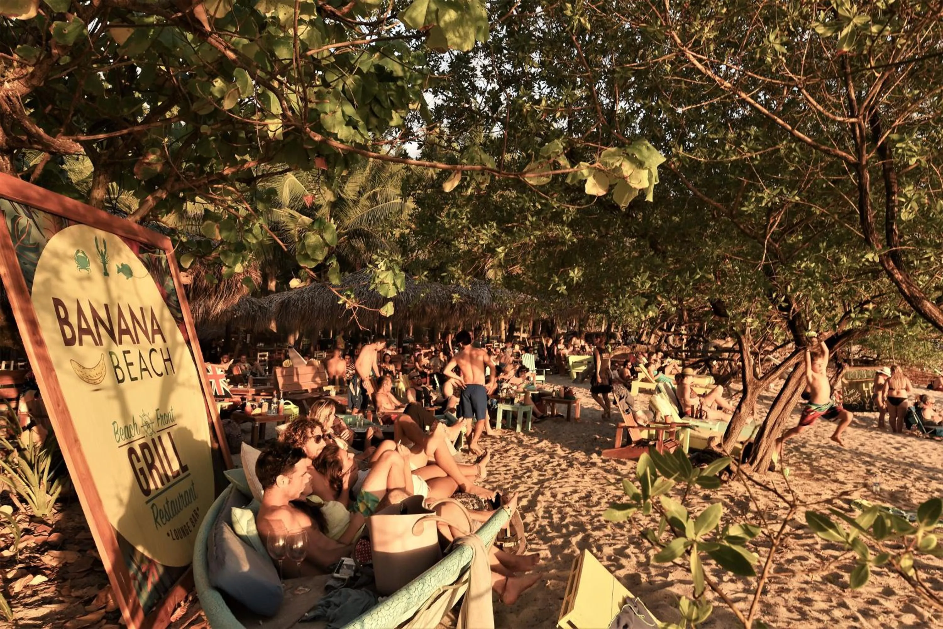 Restaurant/places to eat in Banana Beach Bungalows