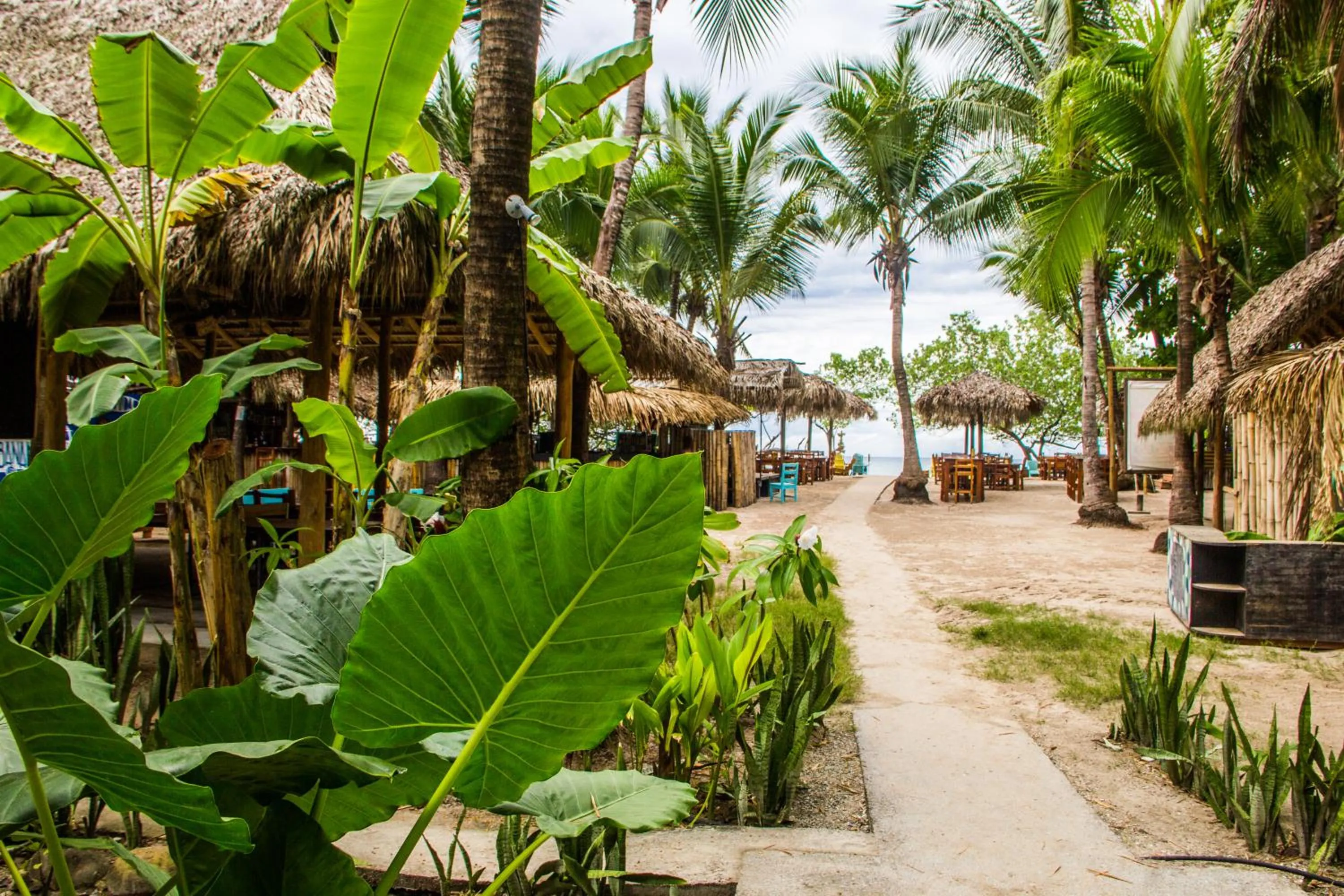 Restaurant/places to eat in Banana Beach Bungalows