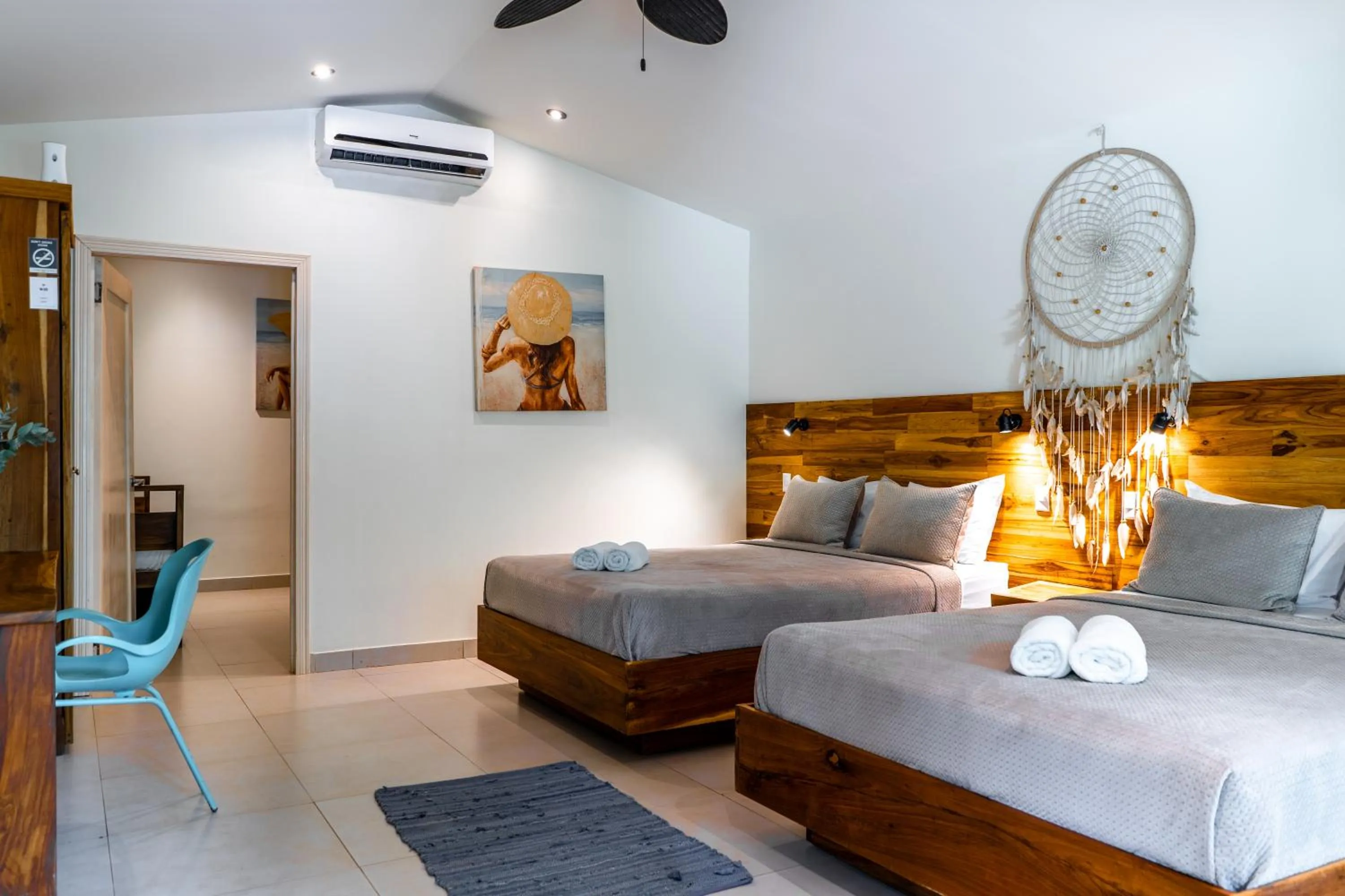 Photo of the whole room, Bed in Banana Beach Bungalows