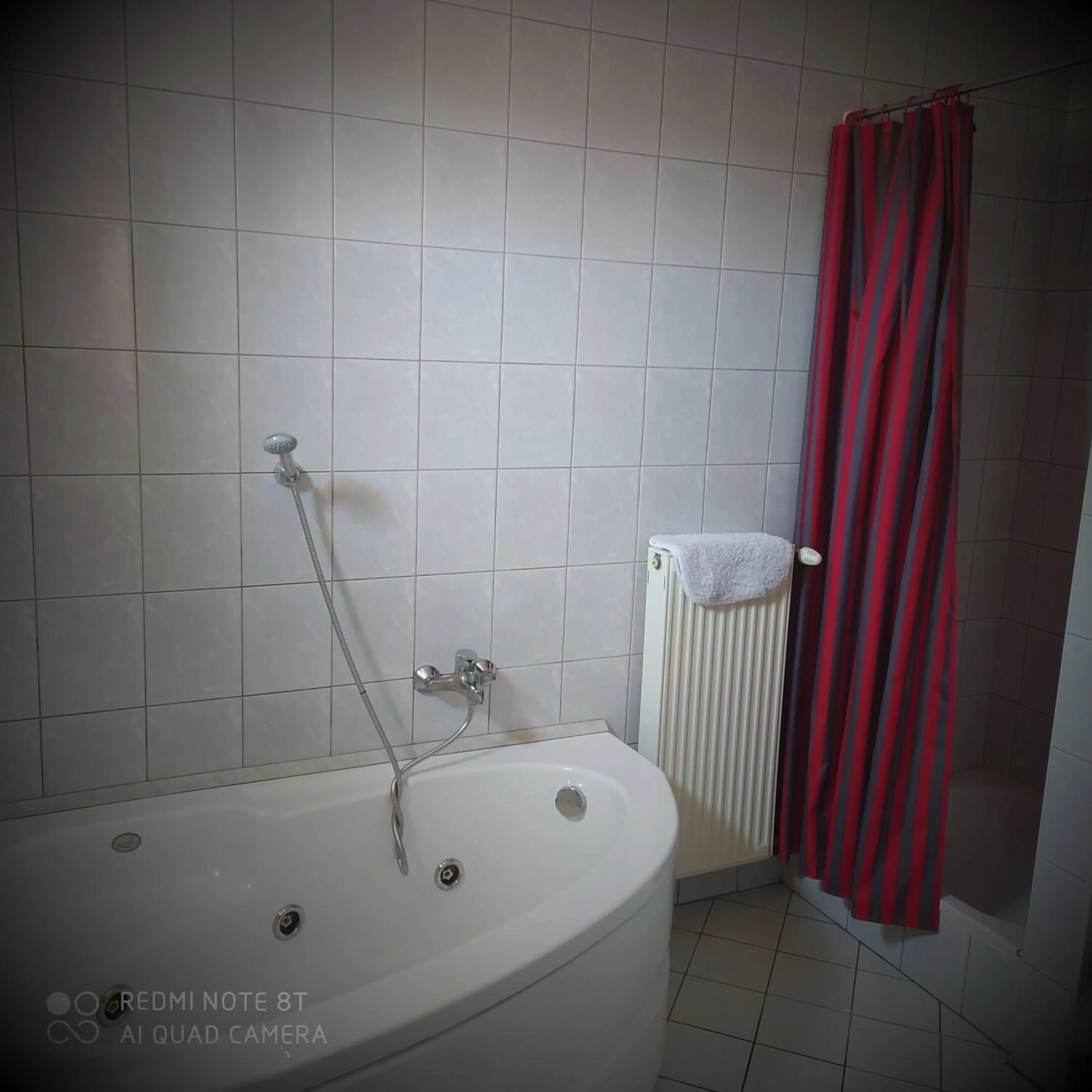 Bath in Bacchus Panzió