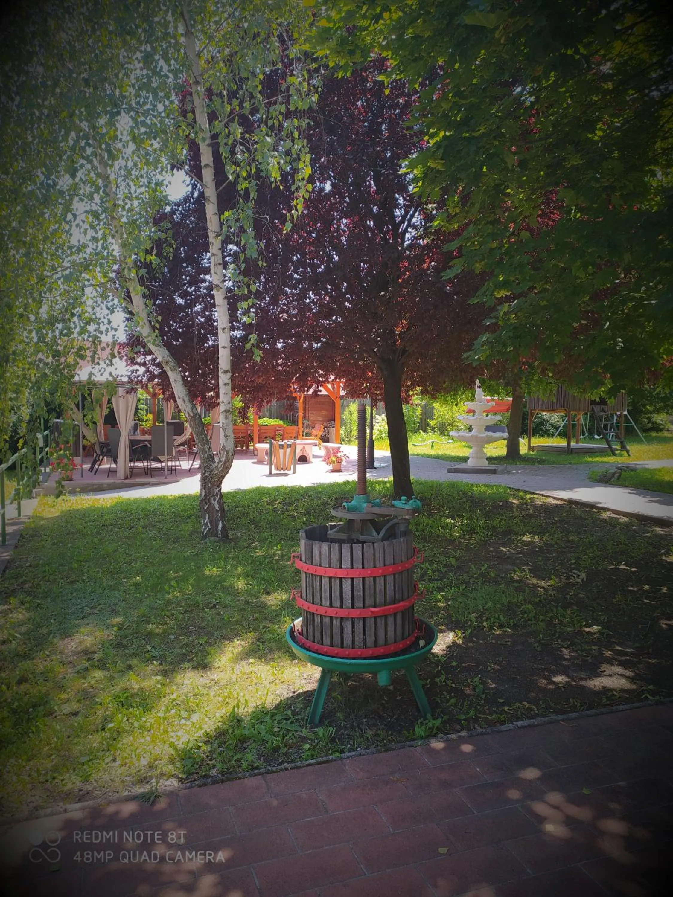 Garden in Bacchus Panzió