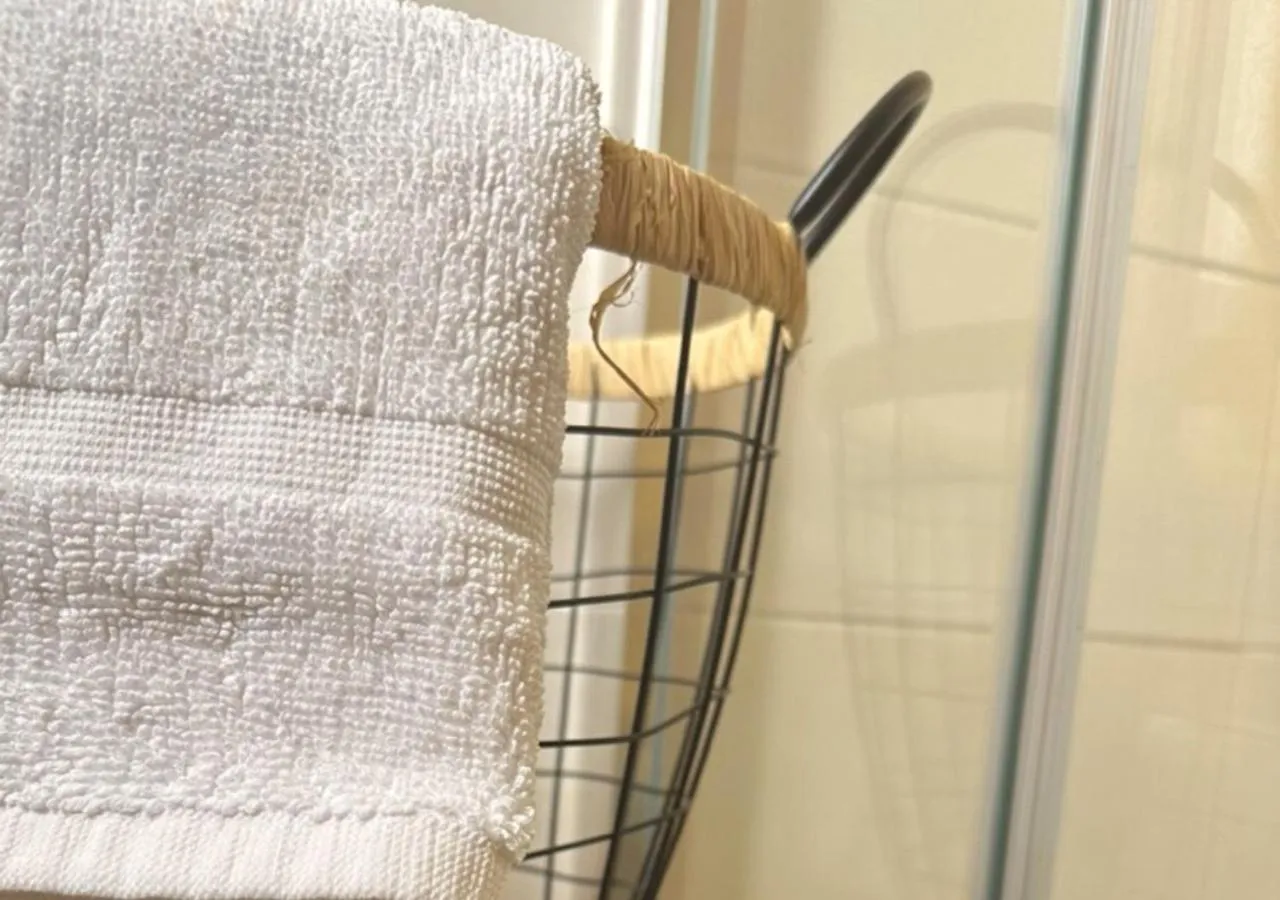 Bathroom in Agriostello Riparo