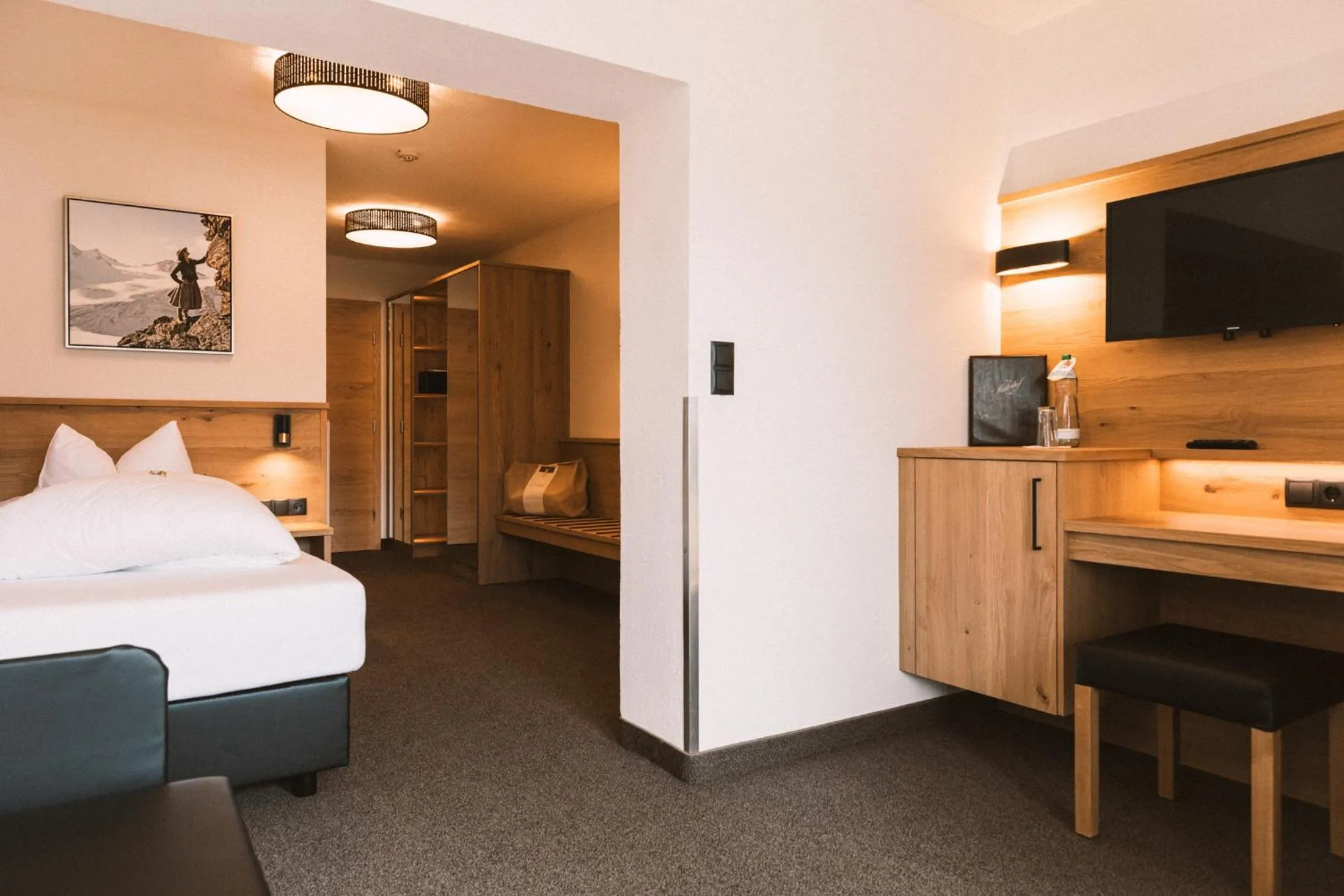 Bed in Hotel Arzlerhof