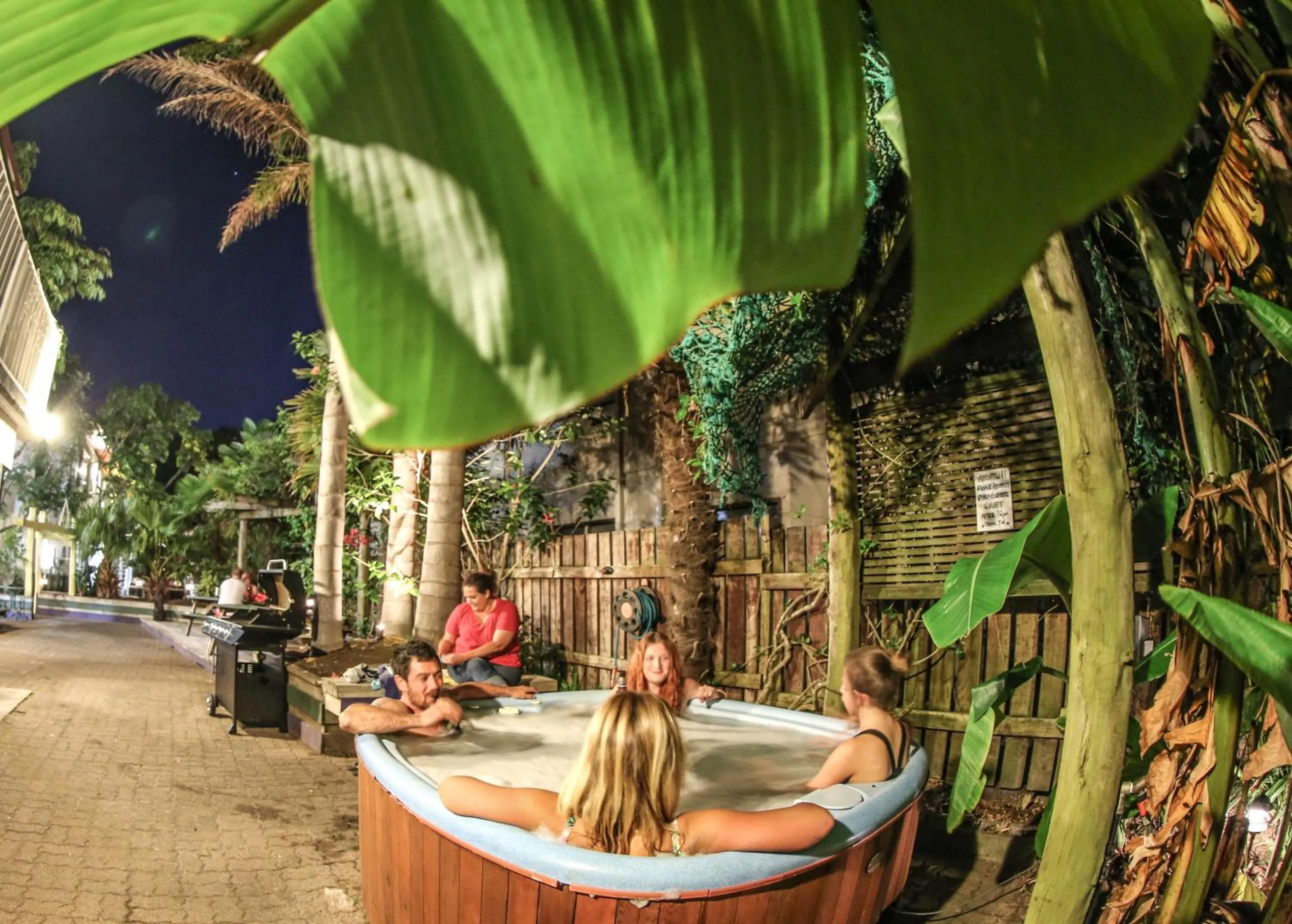 Spa and wellness centre/facilities in Centabay Lodge and Backpackers