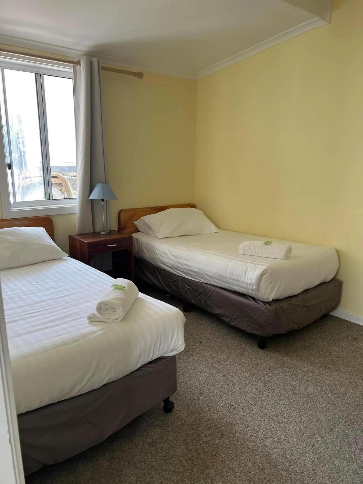 Bedroom, Bed in Mountain View Motel