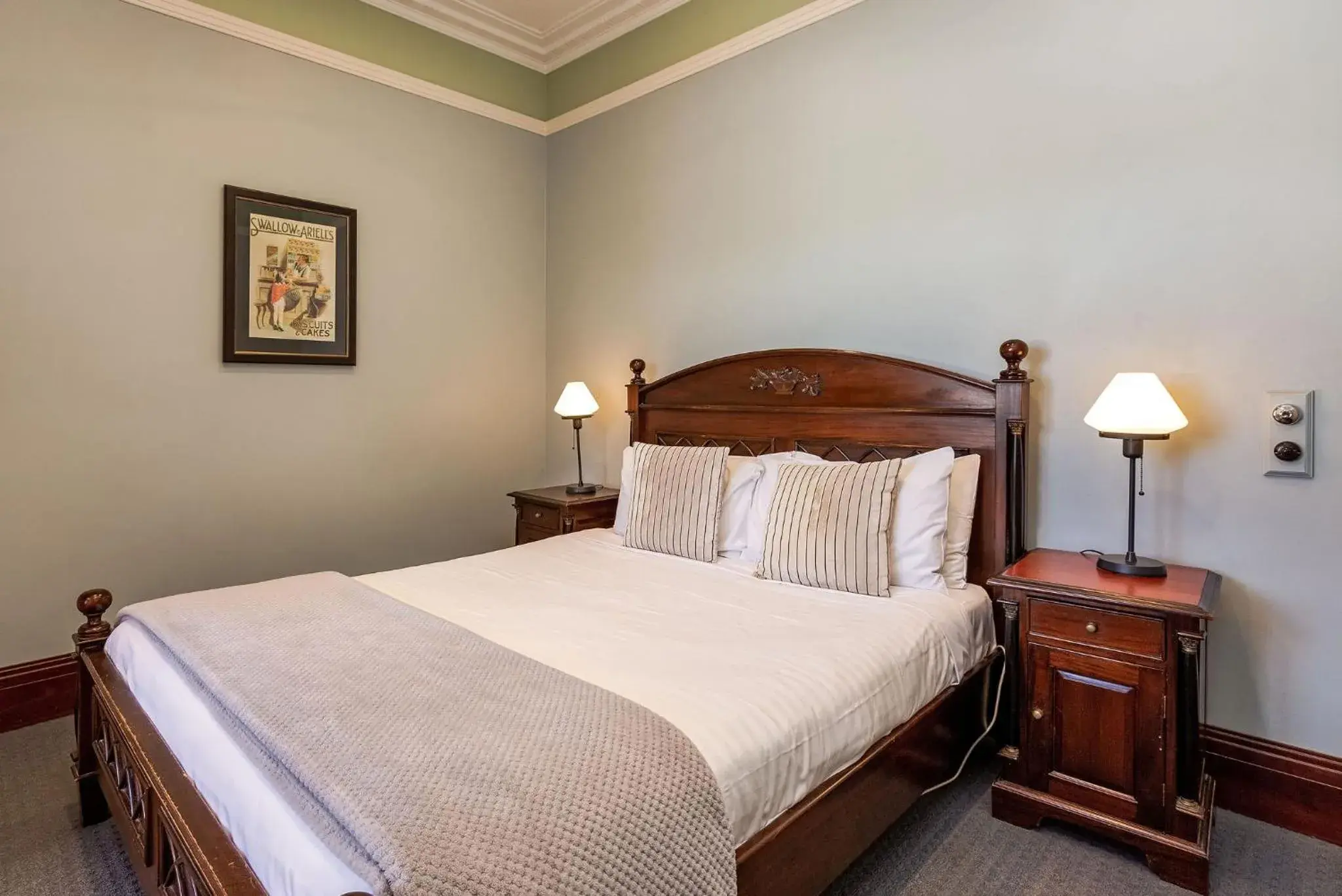 Heritage Double Room in Caves House Hotel & Apartments Yallingup Heritage Double Room in Caves House Hotel & Apartments Yallingup