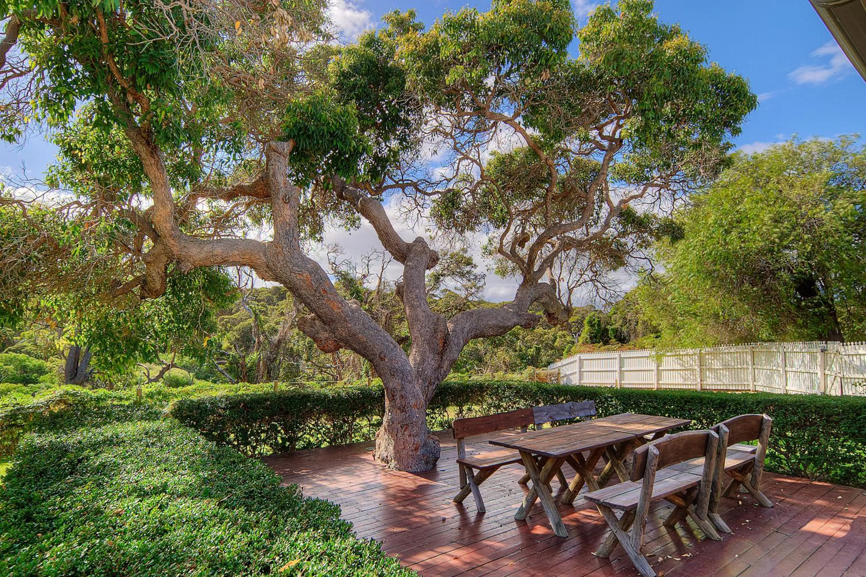 Garden in Caves House Hotel & Apartments Yallingup