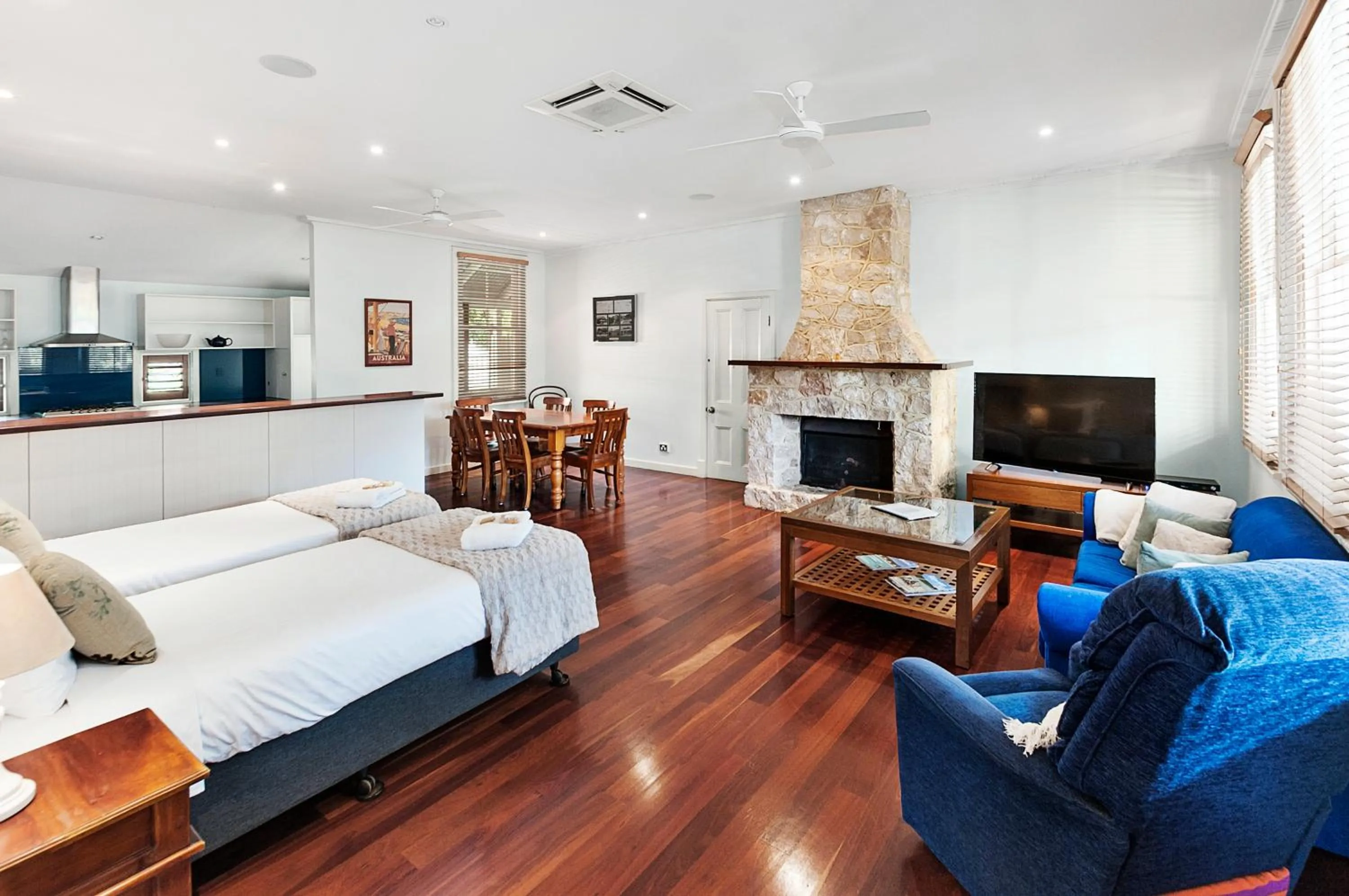Bed in Caves House Hotel & Apartments Yallingup
