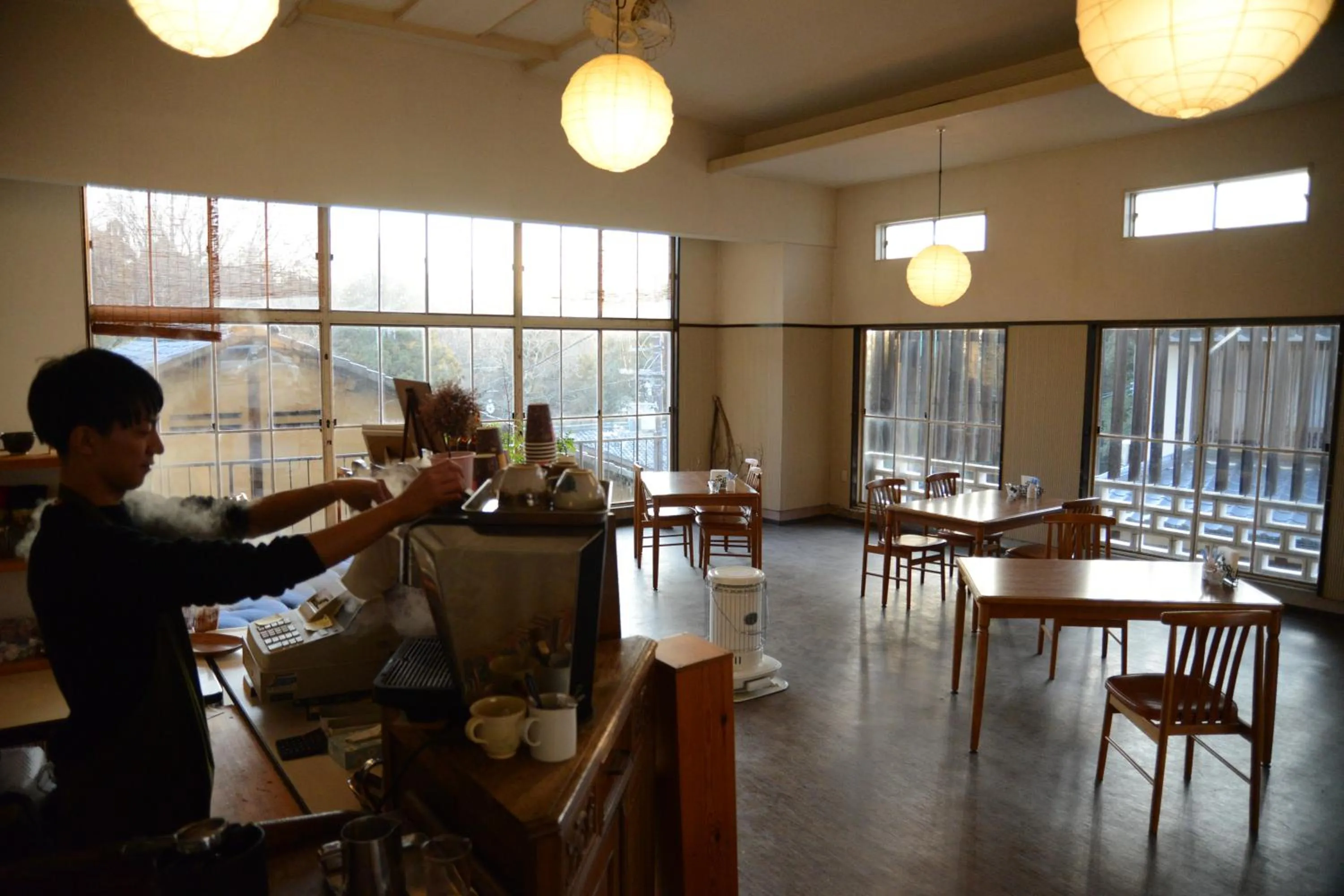 Restaurant/places to eat in The Deer Park Inn