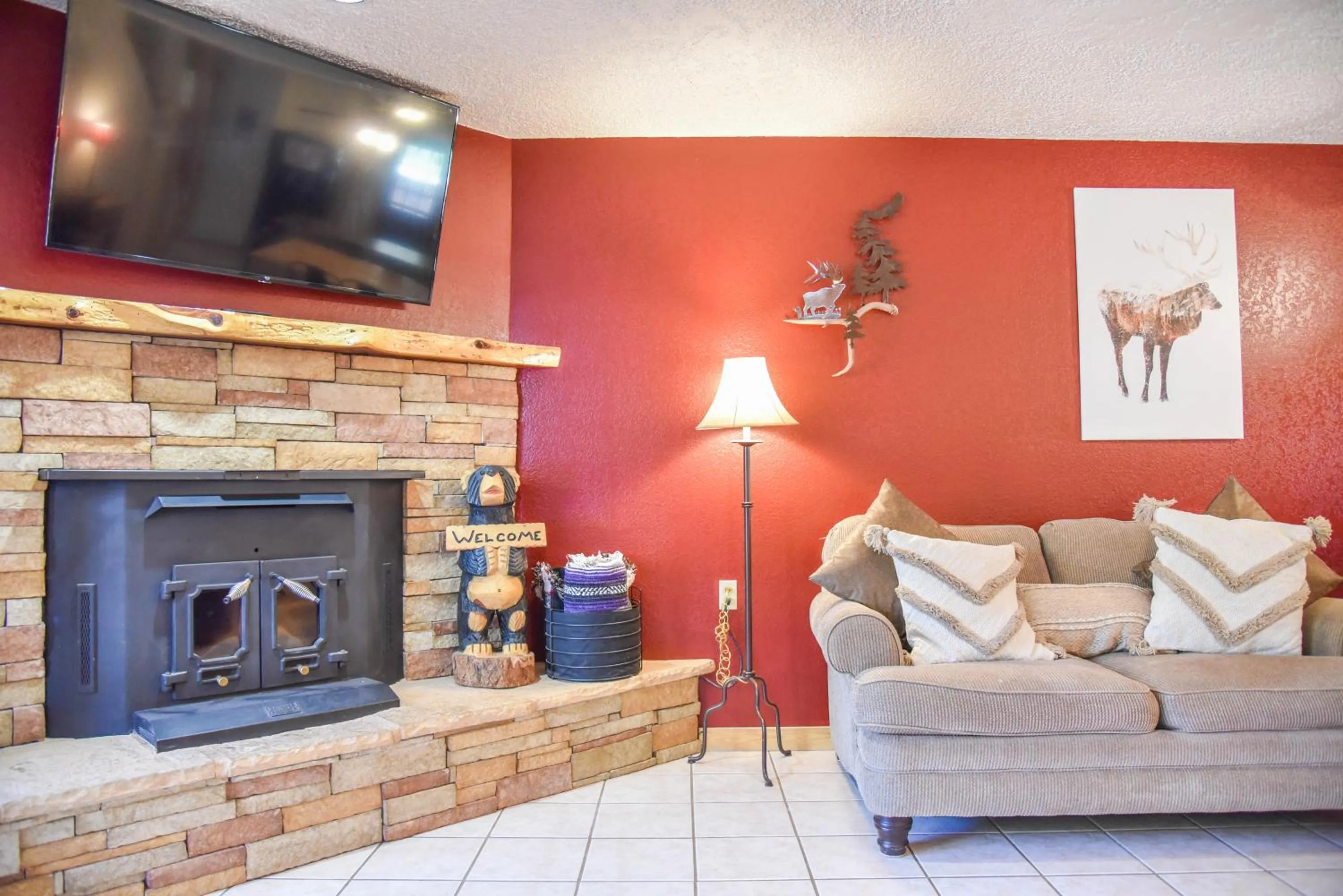 Property building in Mountain Memories, Walk To Ski Area, Town, Fishing