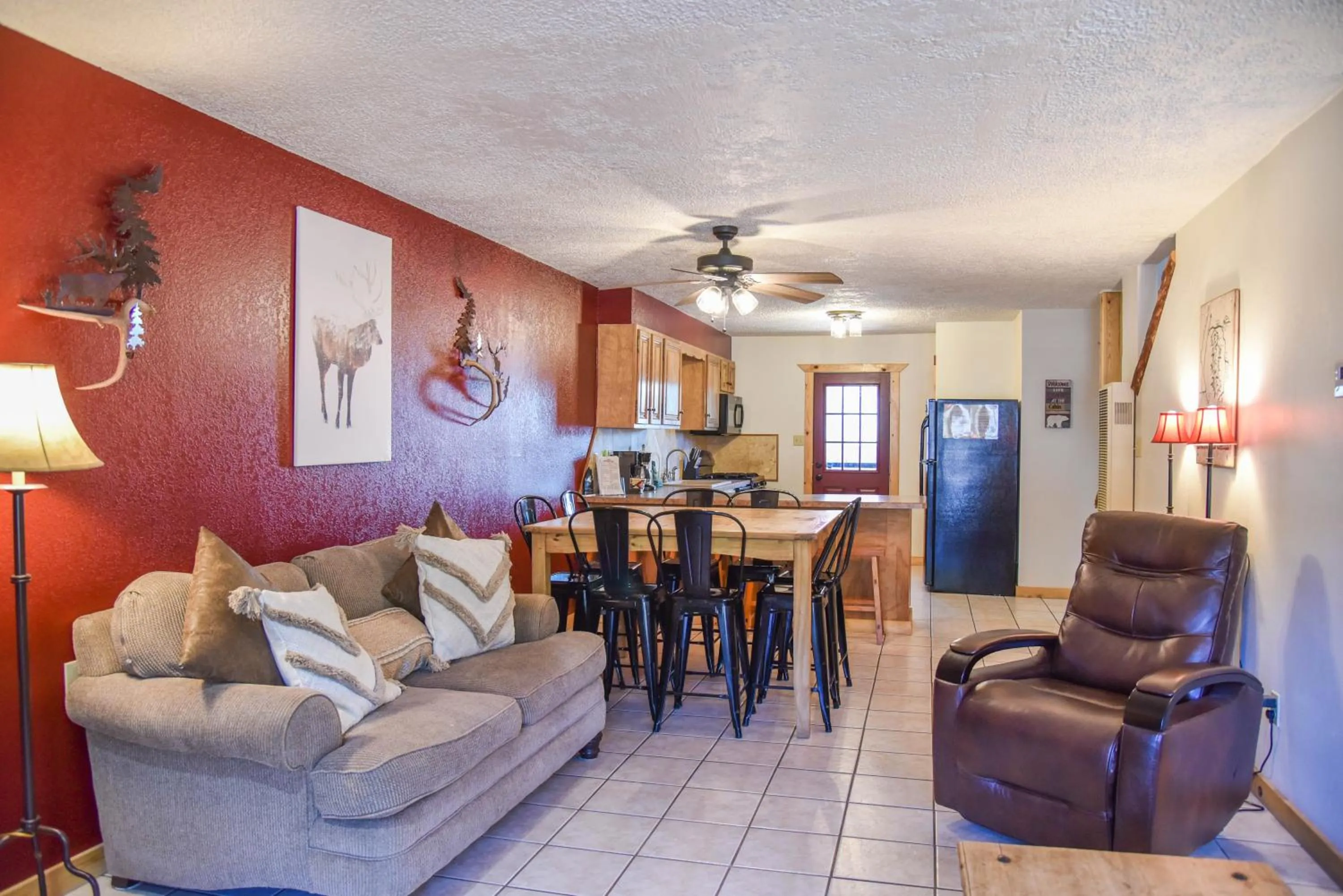 Property building in Mountain Memories, Walk To Ski Area, Town, Fishing