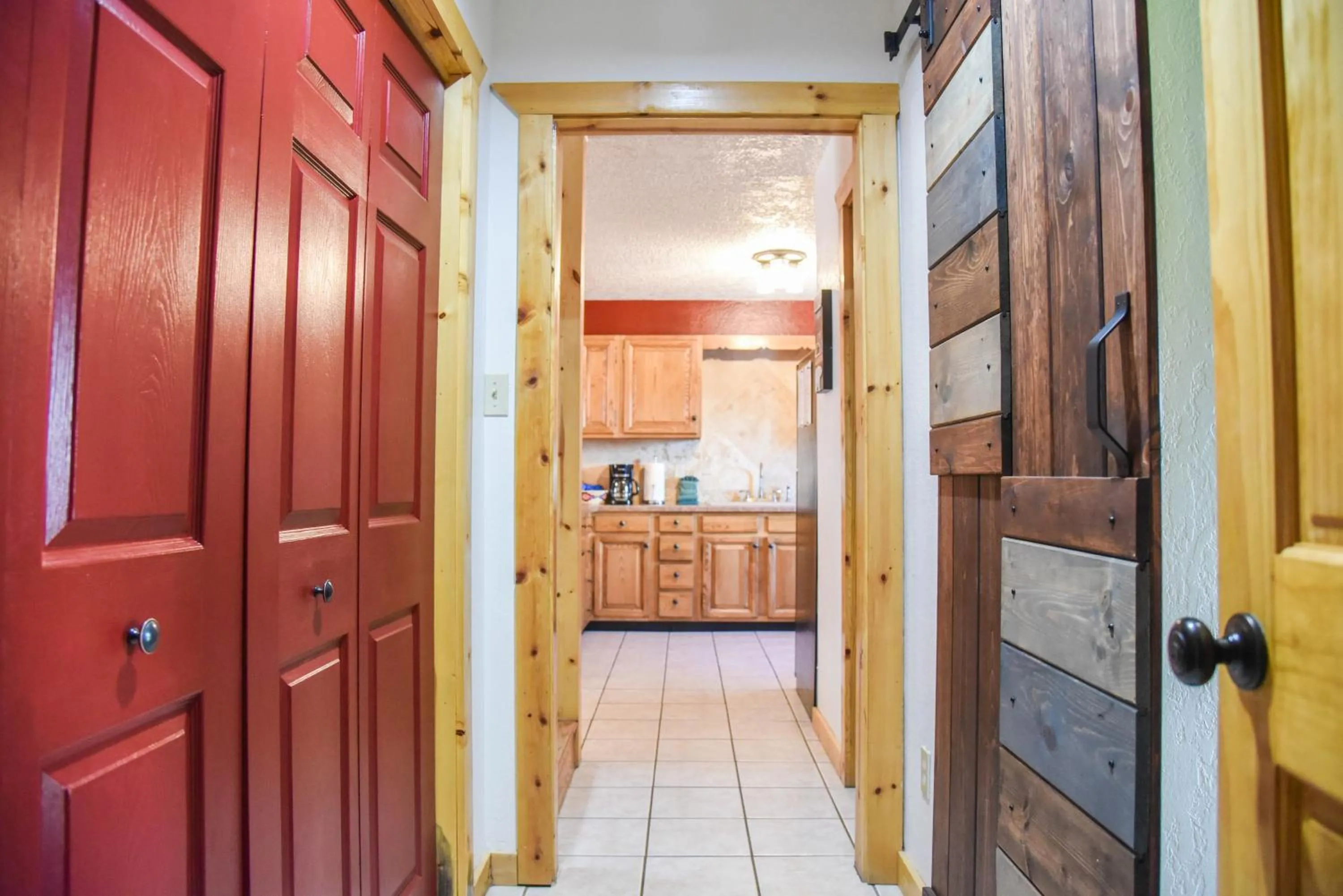 Property building in Mountain Memories, Walk To Ski Area, Town, Fishing