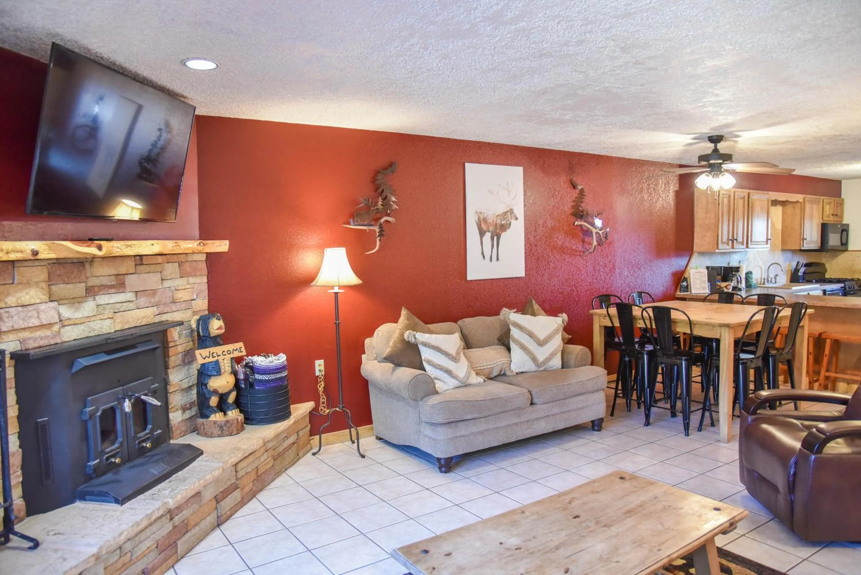 Property building in Mountain Memories, Walk To Ski Area, Town, Fishing