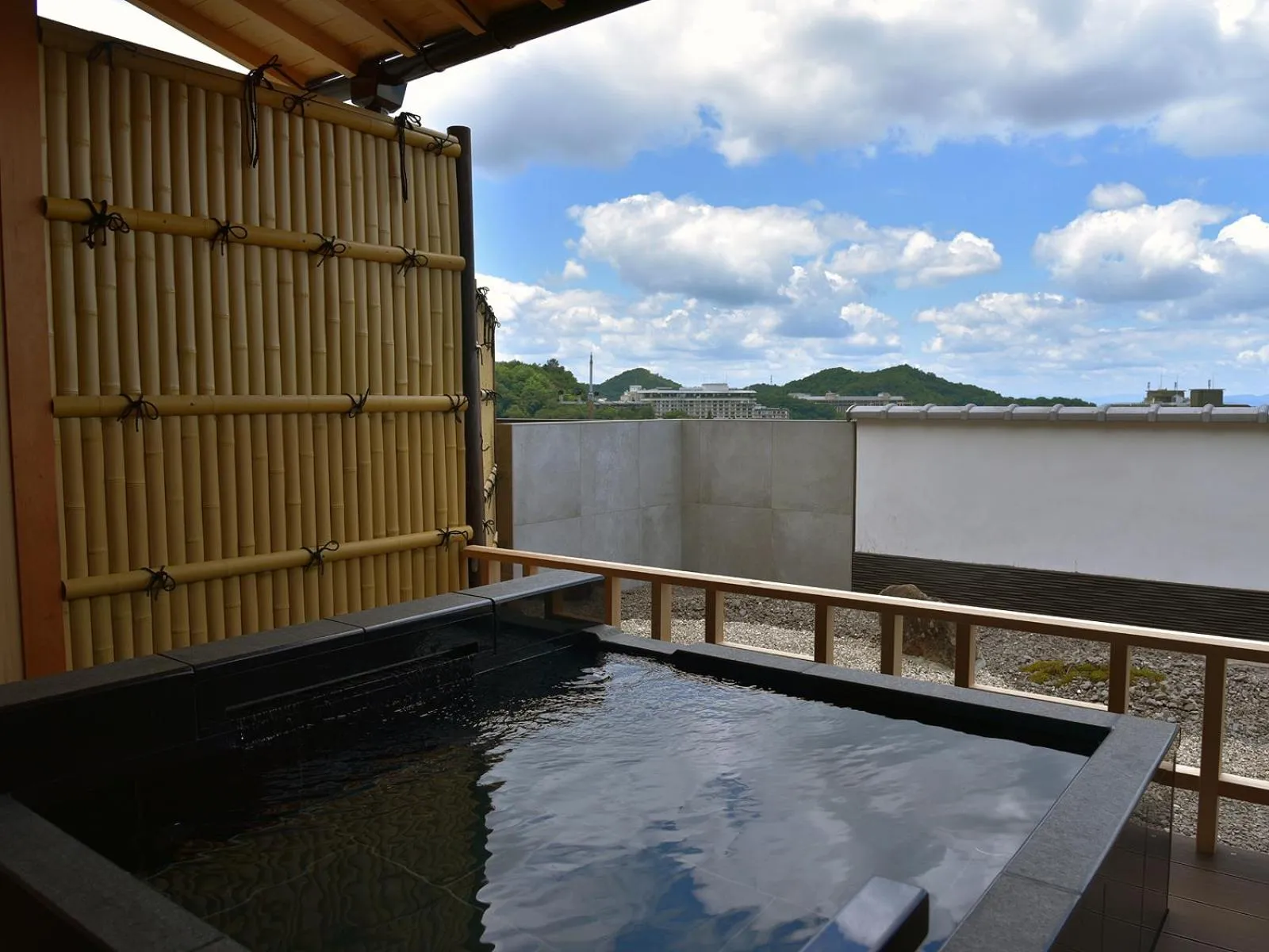 Hot Spring Bath in Arima Onsen Taketoritei Maruyama