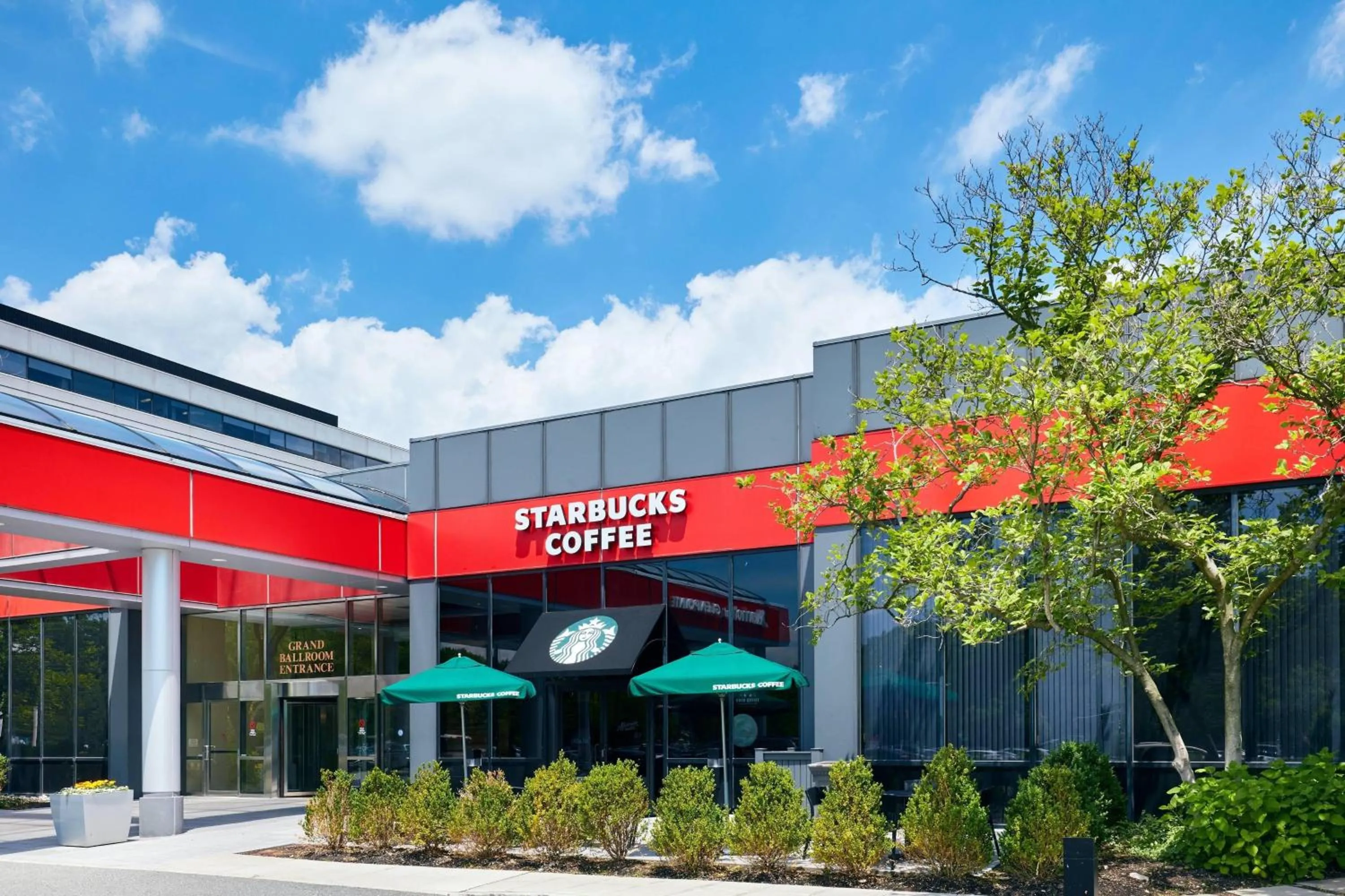 Restaurant/places to eat in Teaneck Marriott at Glenpointe