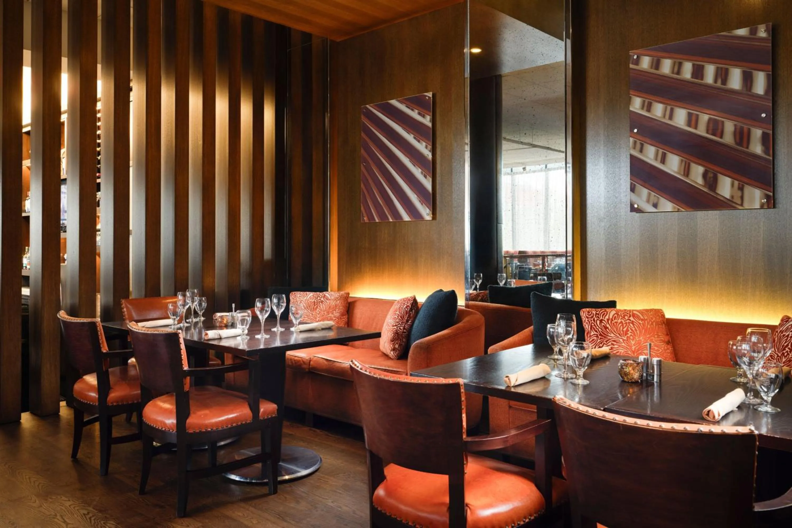 Restaurant/places to eat in Teaneck Marriott at Glenpointe