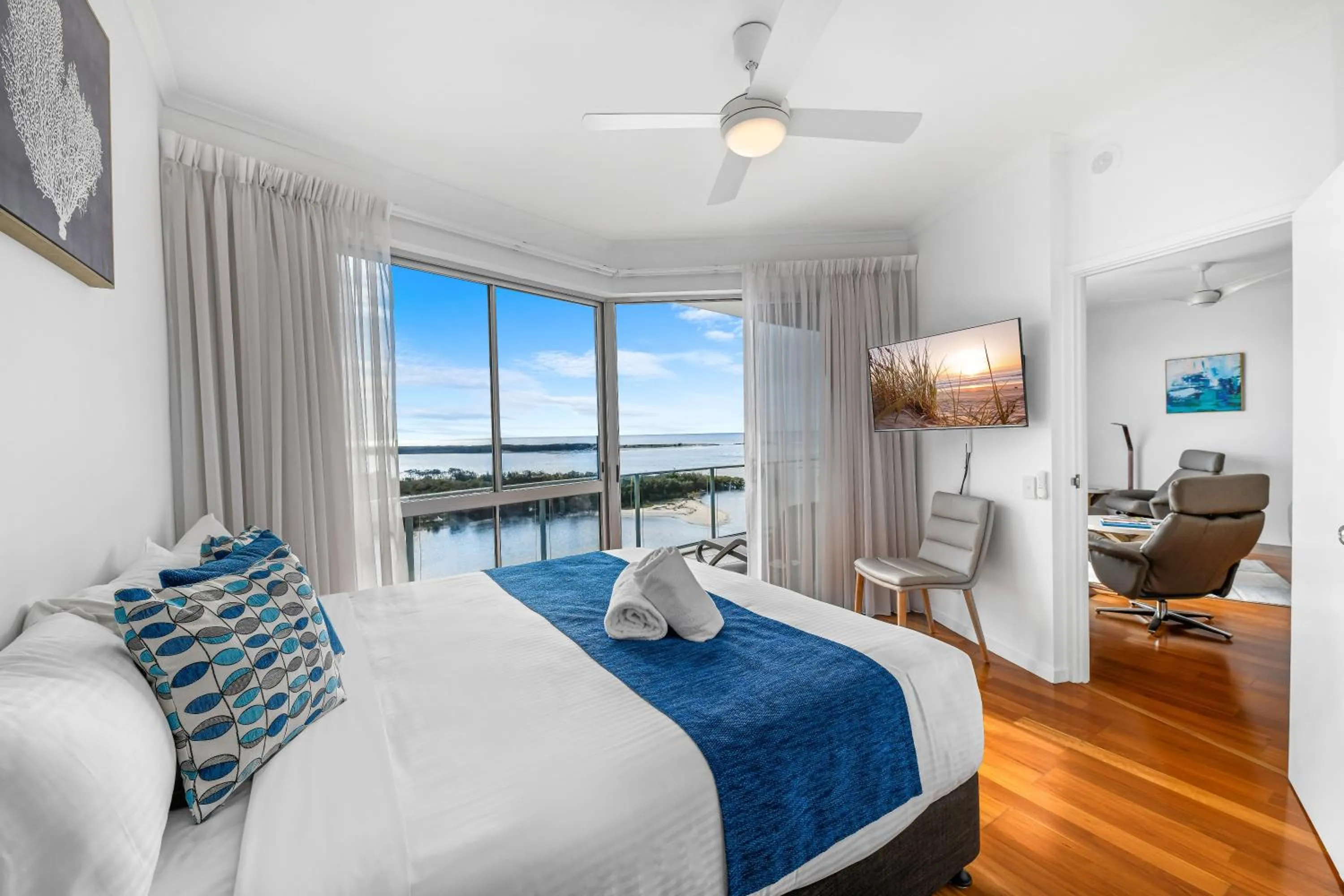 Bedroom, Bed in The Duporth Riverside