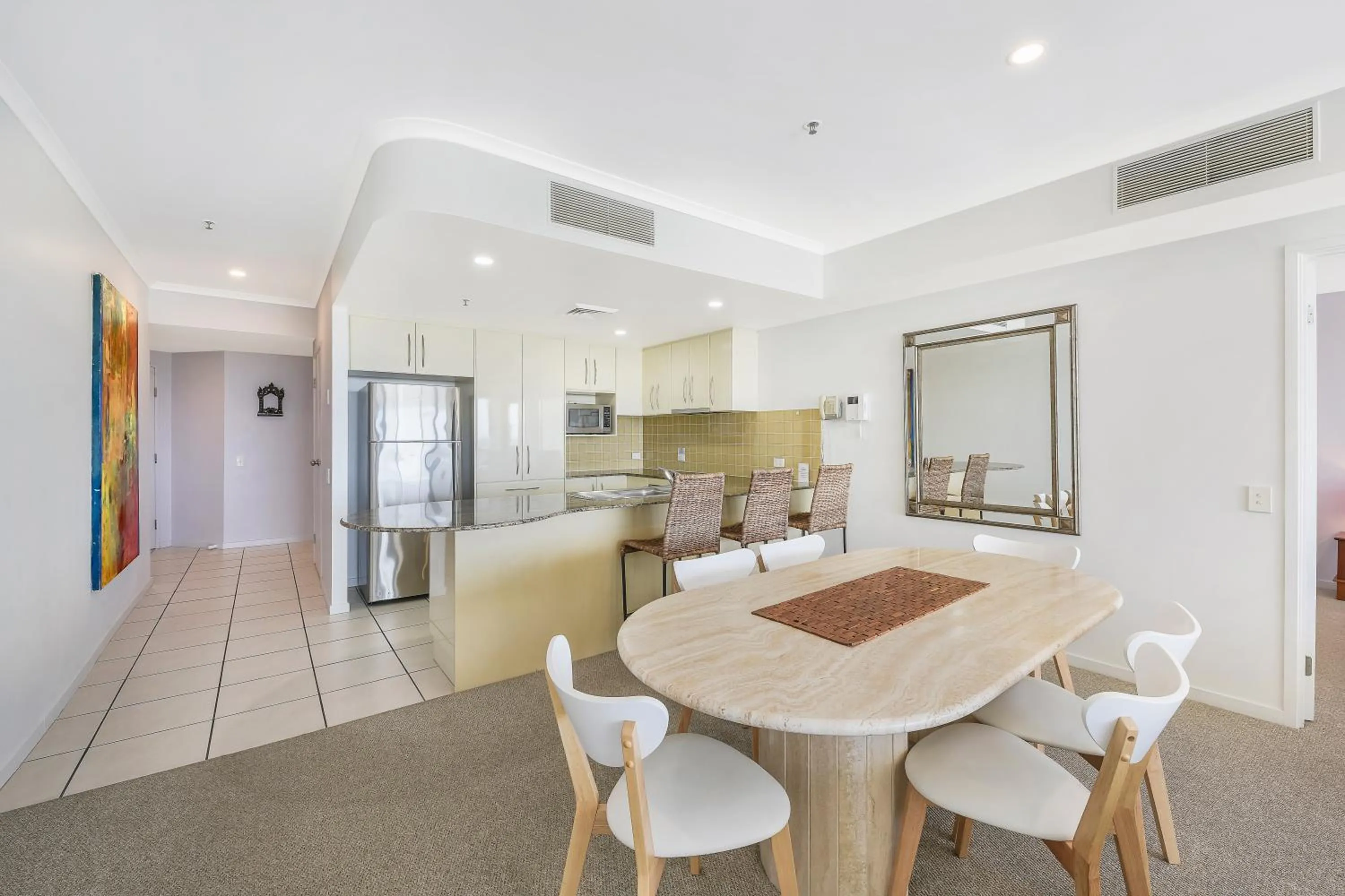 Dining area in The Duporth Riverside