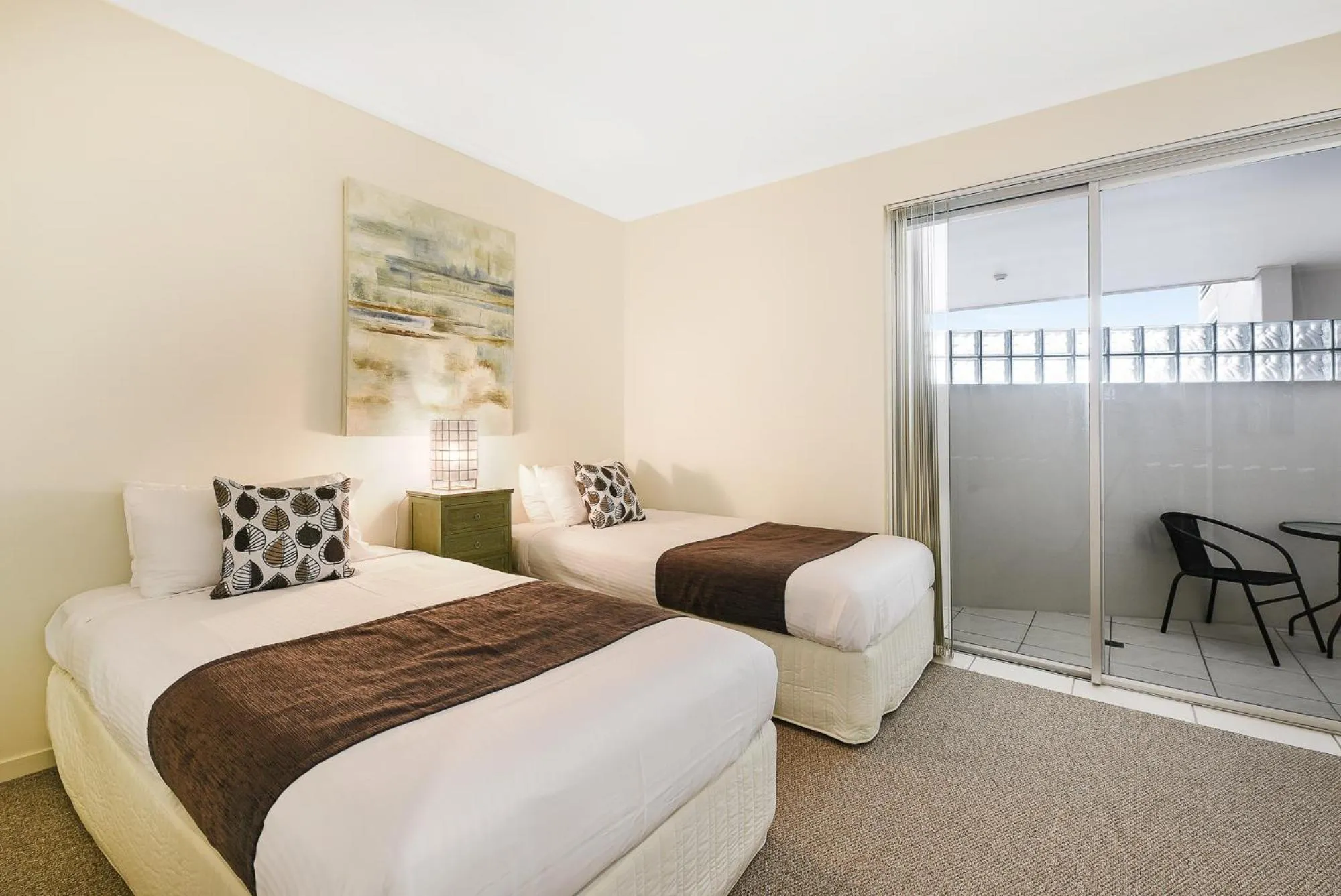 Patio, Bed in The Duporth Riverside