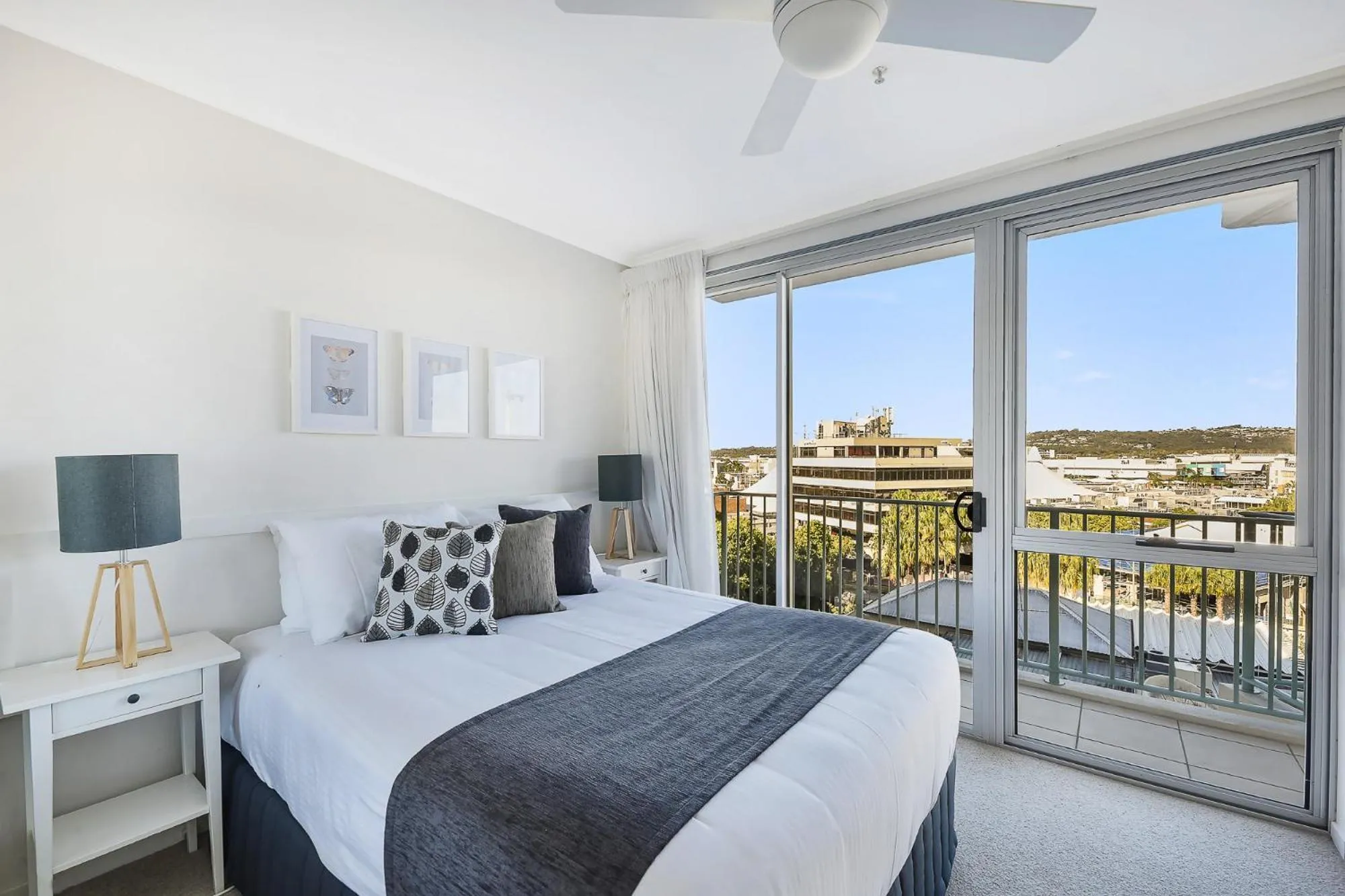 Photo of the whole room, Bed in The Duporth Riverside