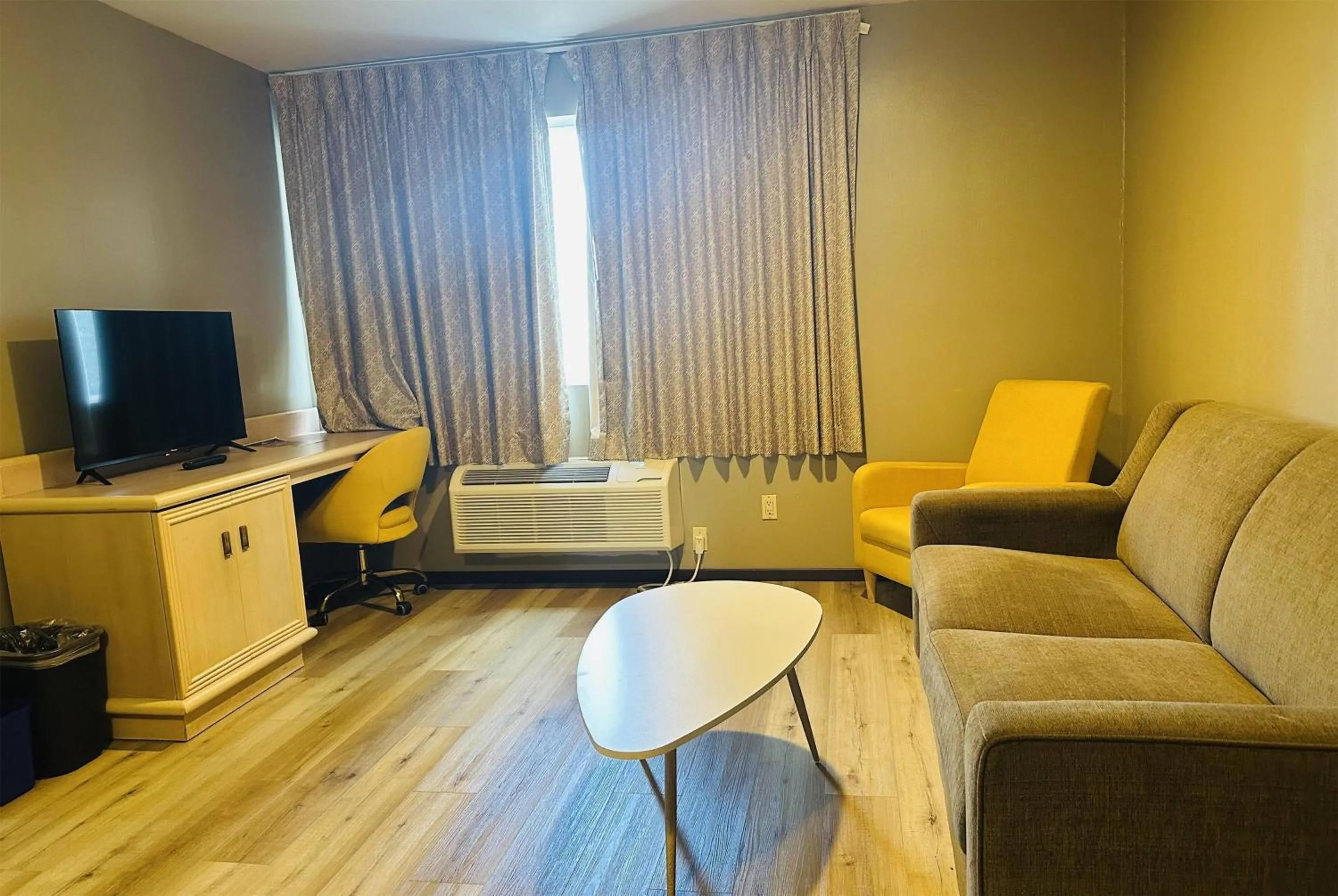 Photo of the whole room in Days Inn by Wyndham Seatac Airport